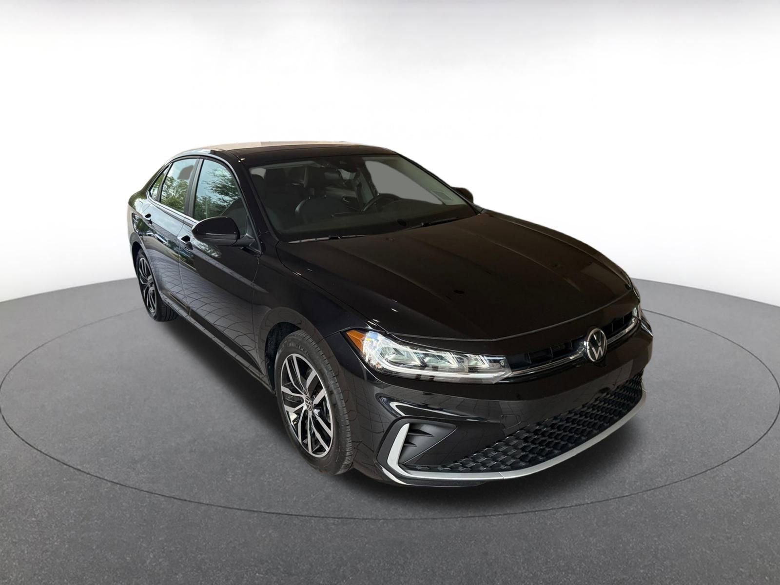 Thumbnail: 2025 Volkswagen Jetta - 1