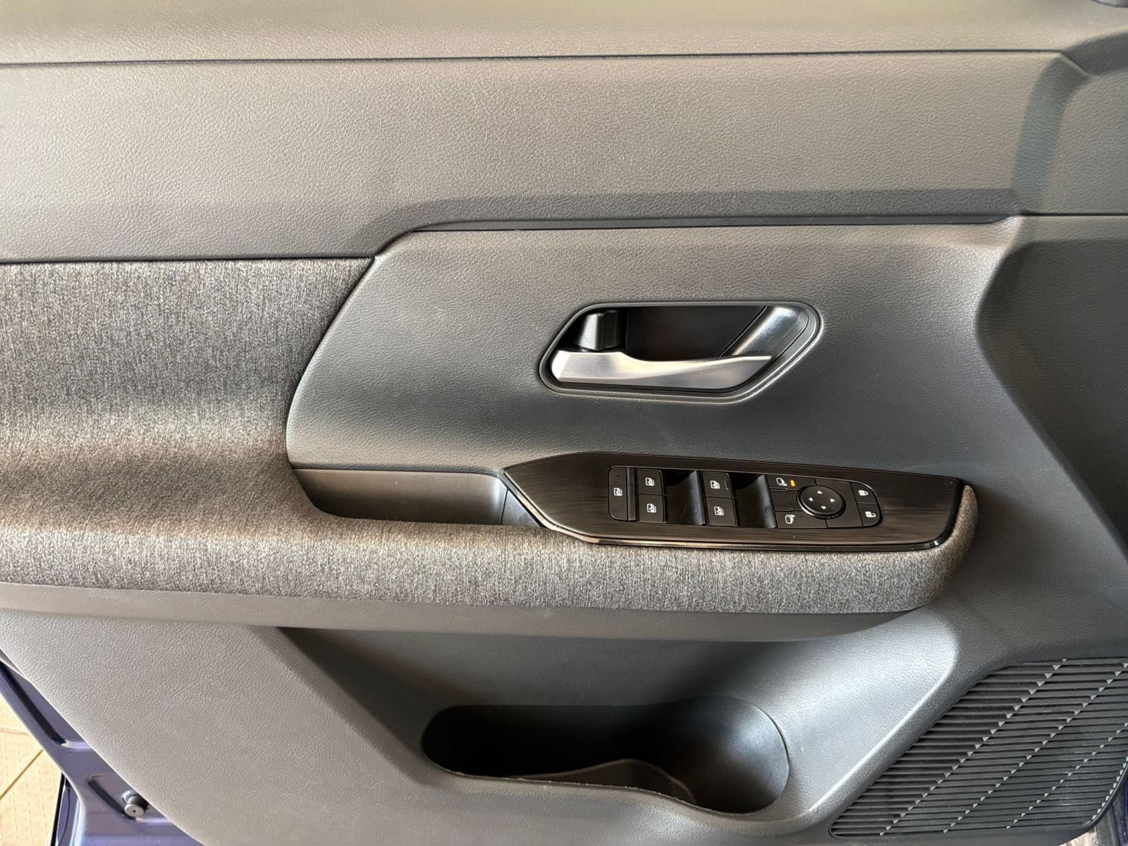 Thumbnail: 2026 Nissan Kicks - 18