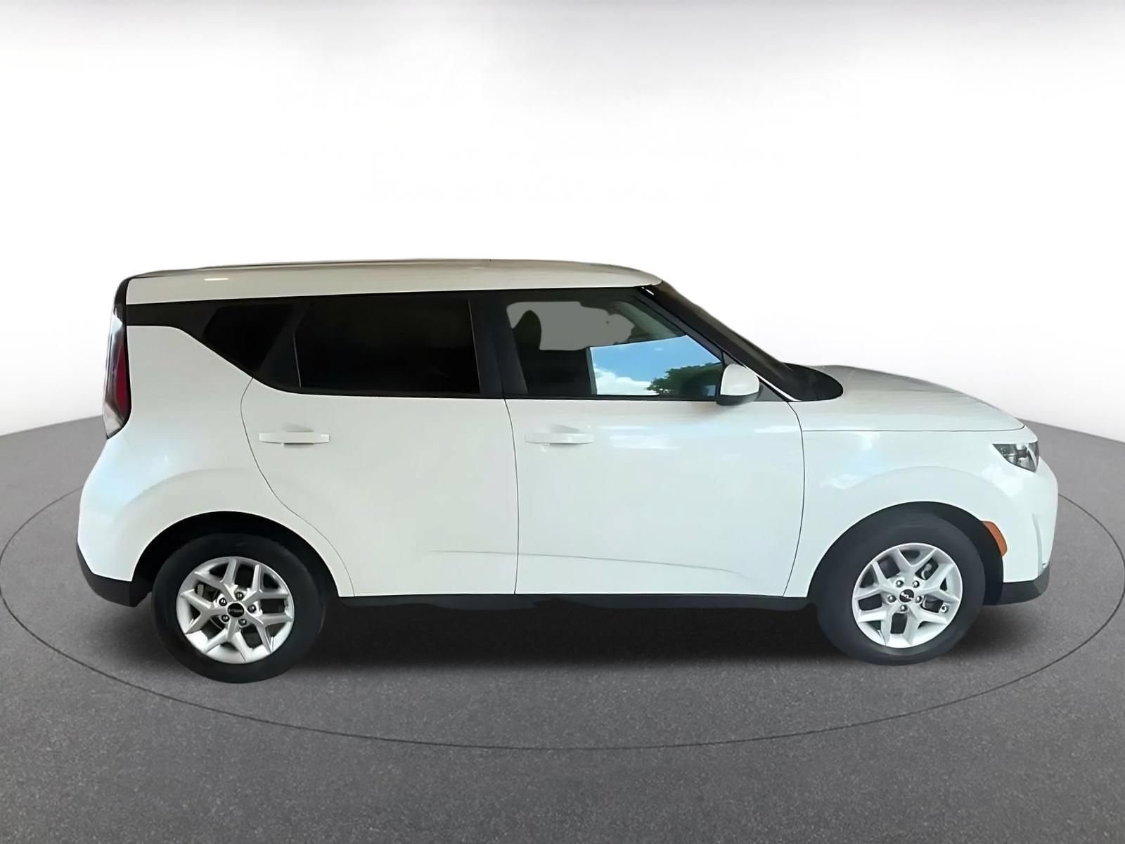Thumbnail: 2025 Kia Soul - 13