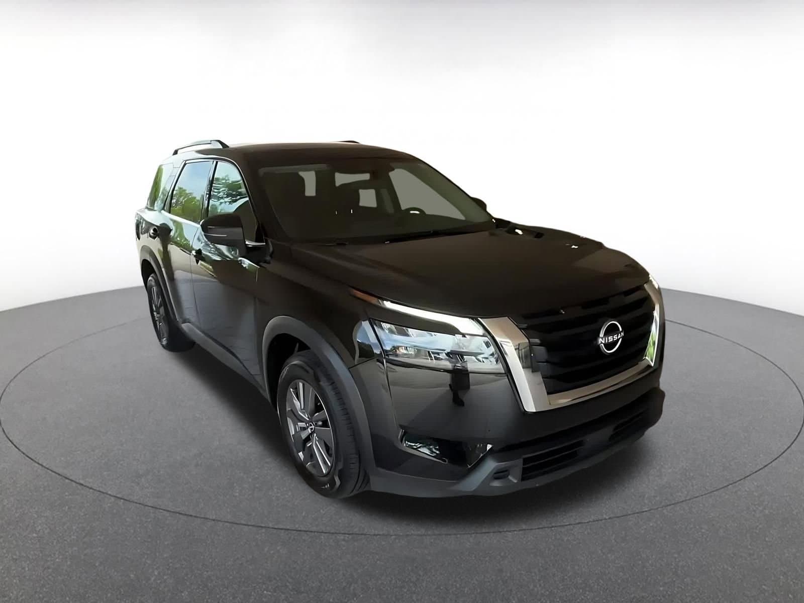 Thumbnail: 2025 Nissan Pathfinder - 3