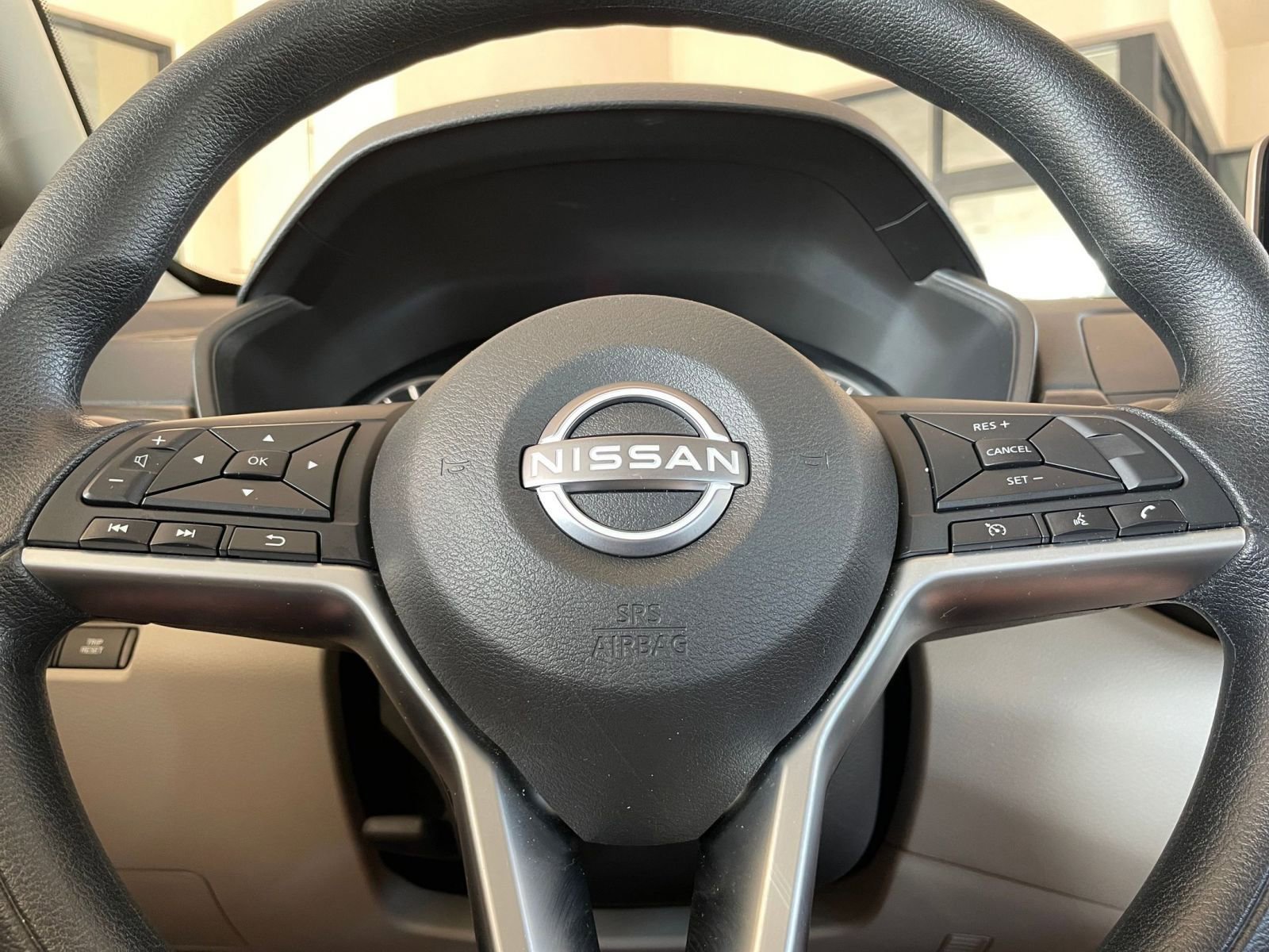 Thumbnail: 2025 Nissan Altima - 28