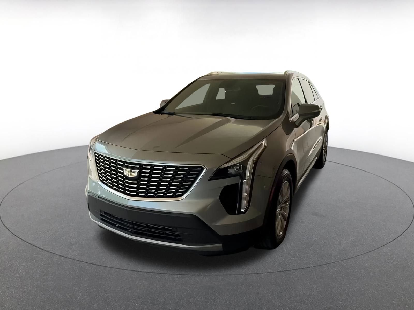 Thumbnail: 2023 Cadillac XT4 - 7
