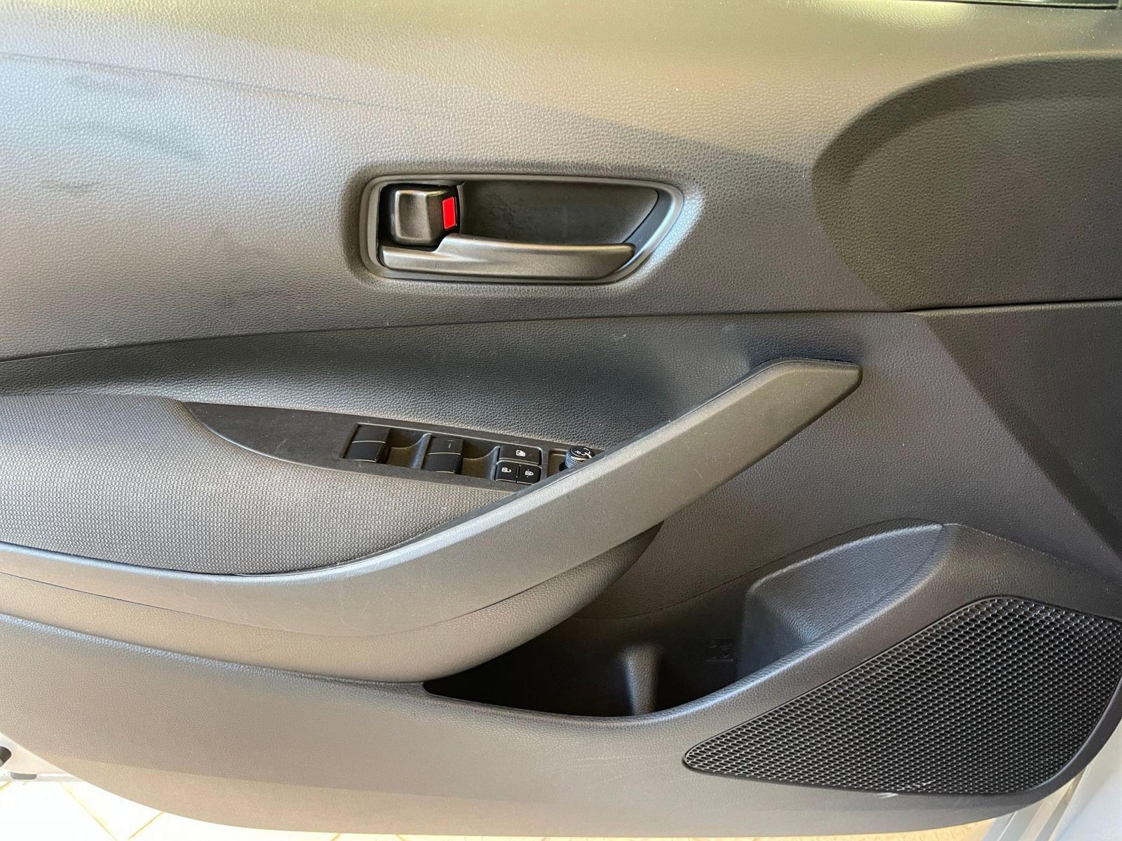 Thumbnail: 2025 Toyota Corolla - 20