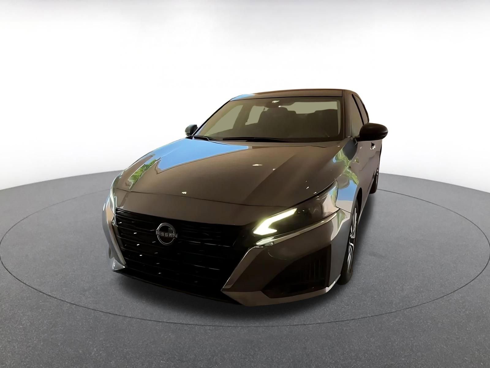 Thumbnail: 2025 Nissan Altima - 4