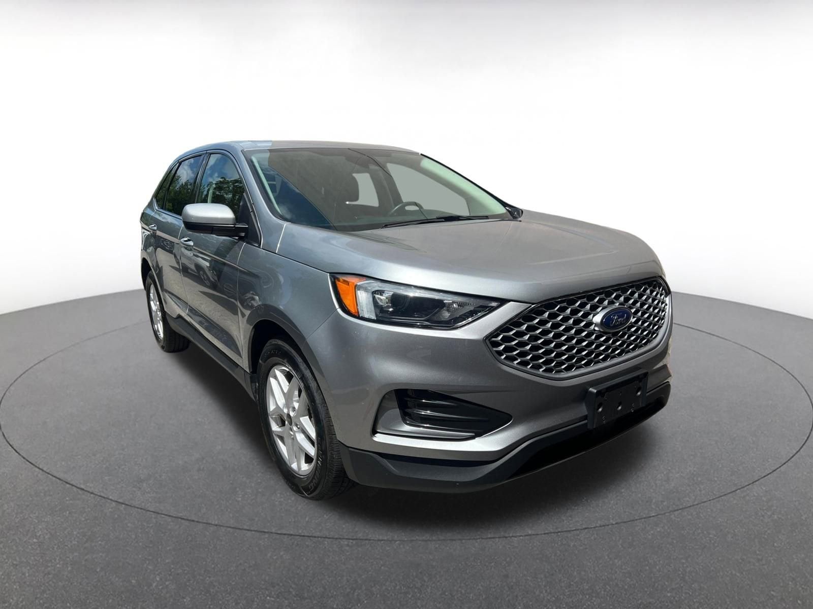 2023 Ford Edge SEL Hero Image