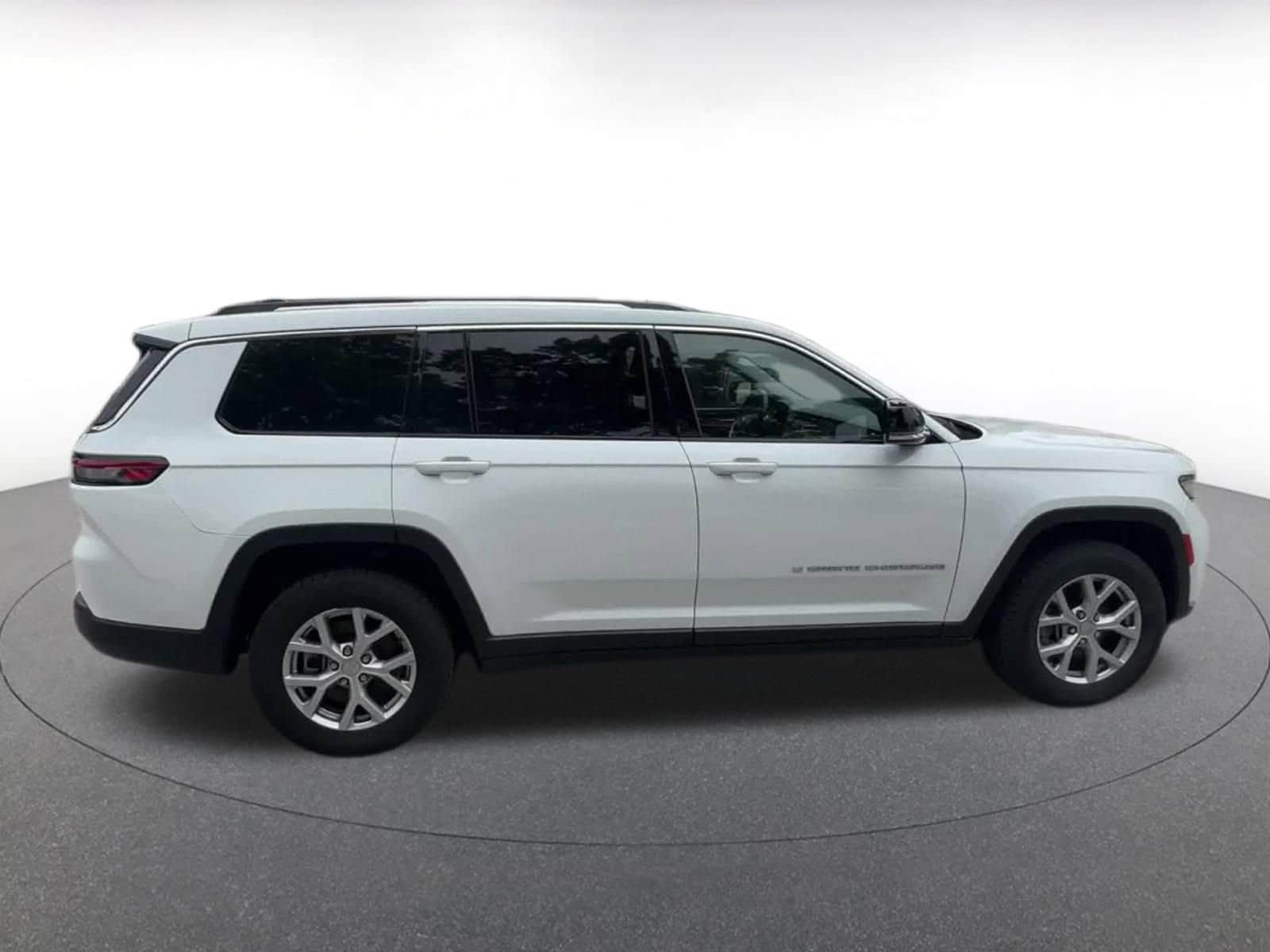2022 Jeep Grand Cherokee Limited Edition 13