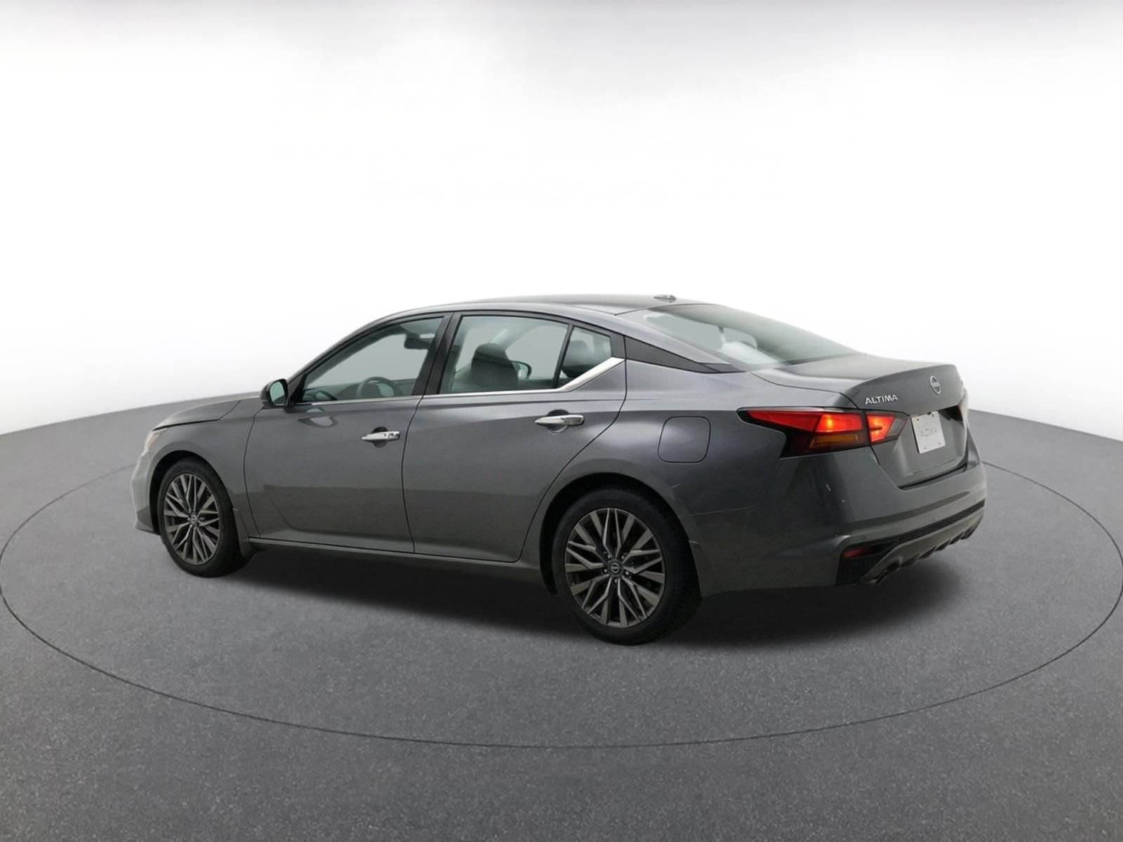 Thumbnail: 2025 Nissan Altima - 11