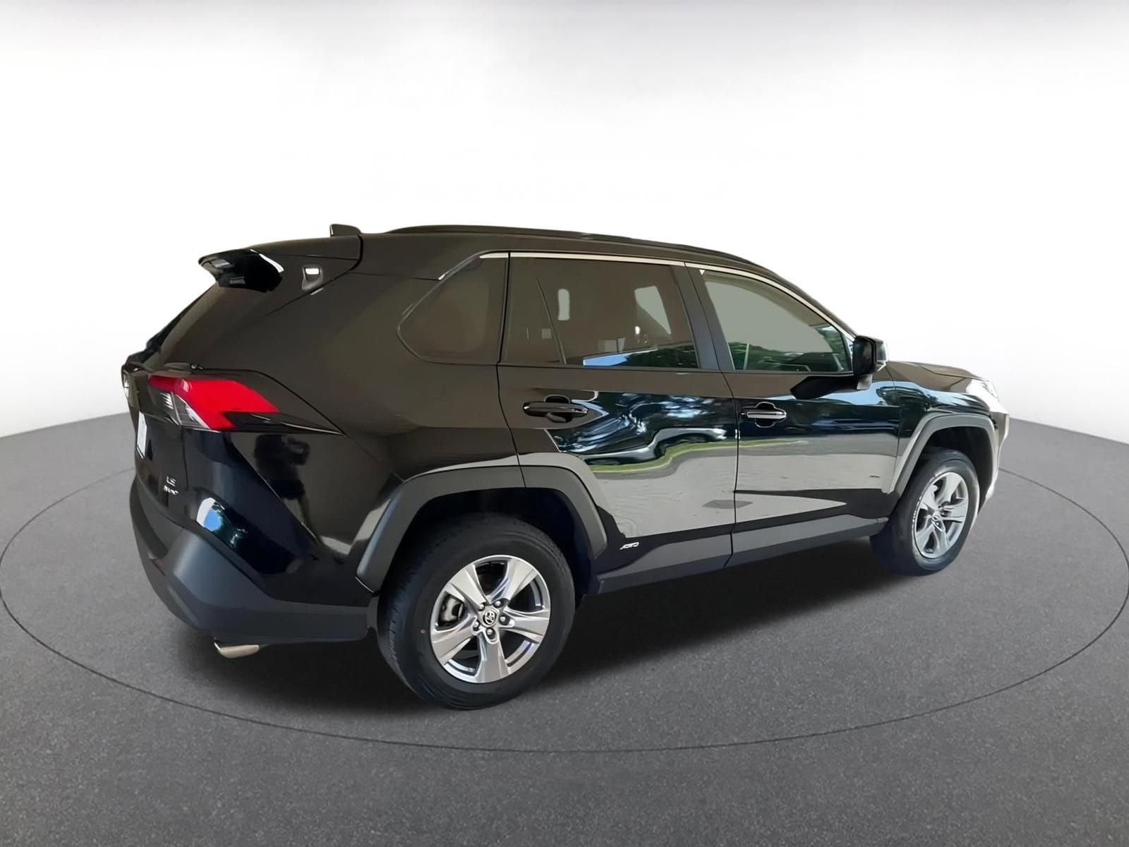 Thumbnail: 2025 Toyota RAV4 - 21