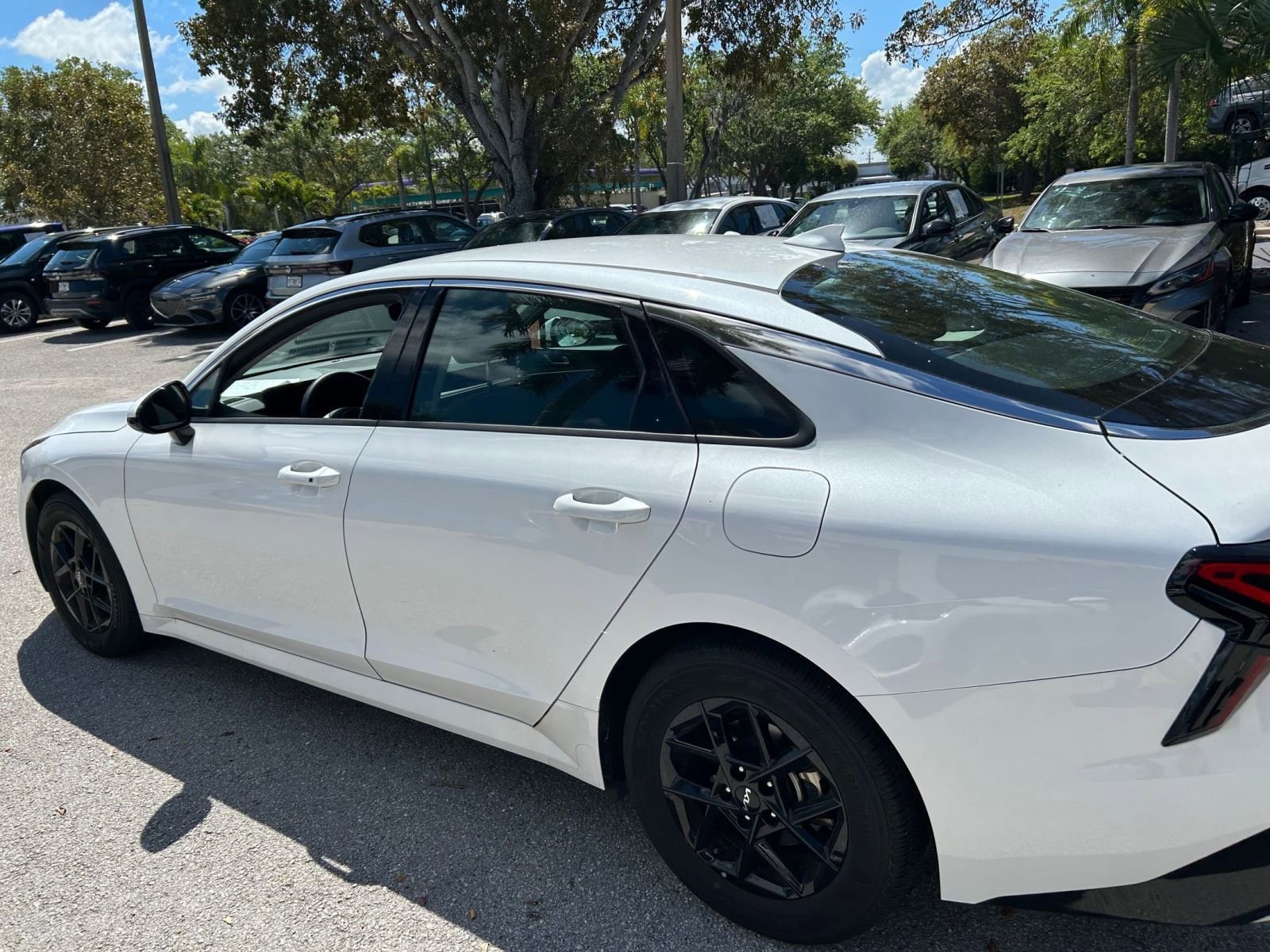 Thumbnail: 2025 Kia K5 - 6