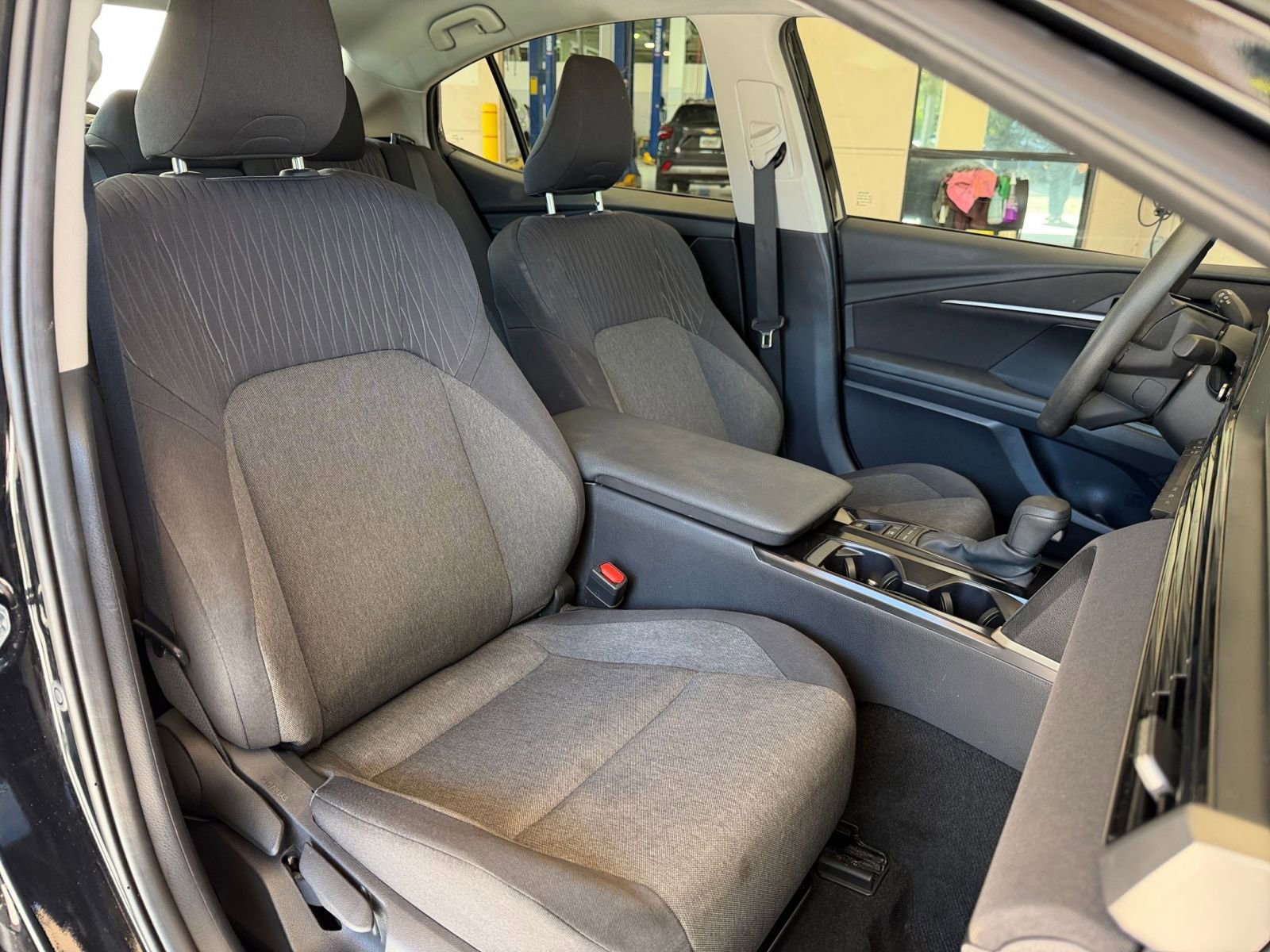 Thumbnail: 2025 Toyota Camry - 30