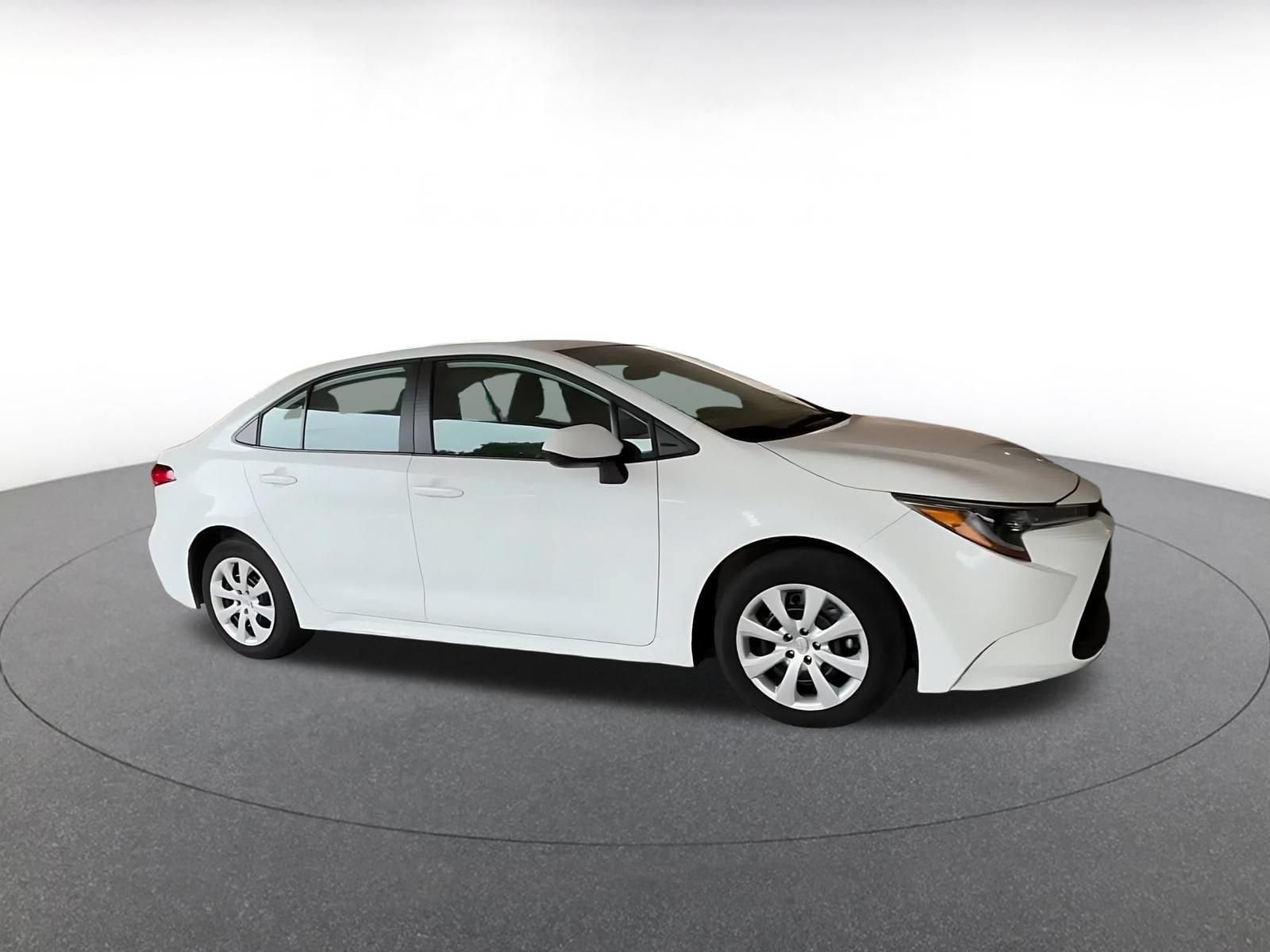 Thumbnail: 2025 Toyota Corolla - 2