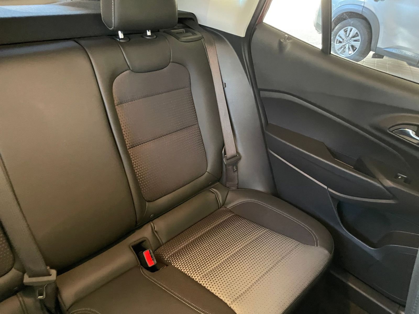 Thumbnail: 2025 Chevrolet Trax - 35