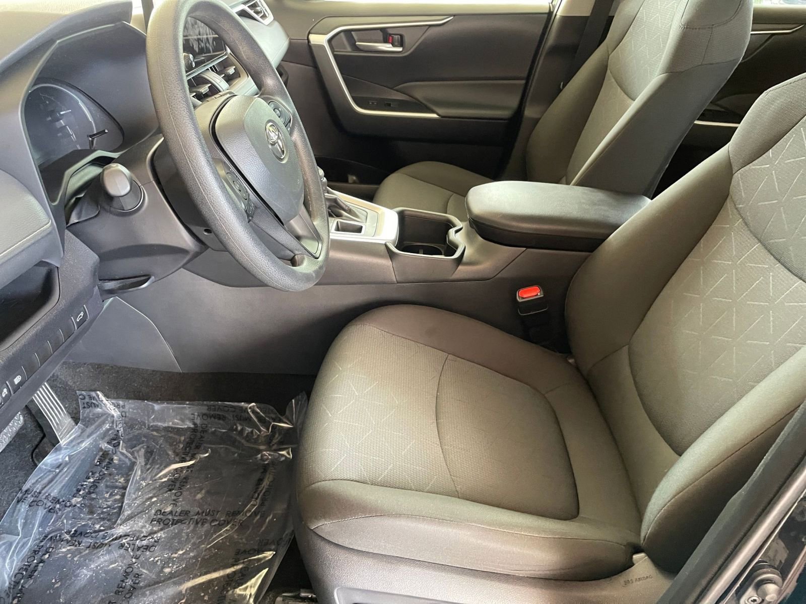 Thumbnail: 2025 Toyota RAV4 - 27