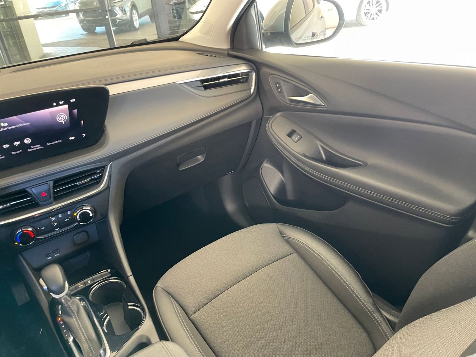 Thumbnail: 2025 Buick Encore GX - 33