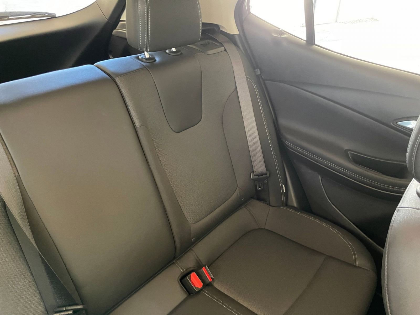 Thumbnail: 2025 Buick Encore GX - 35