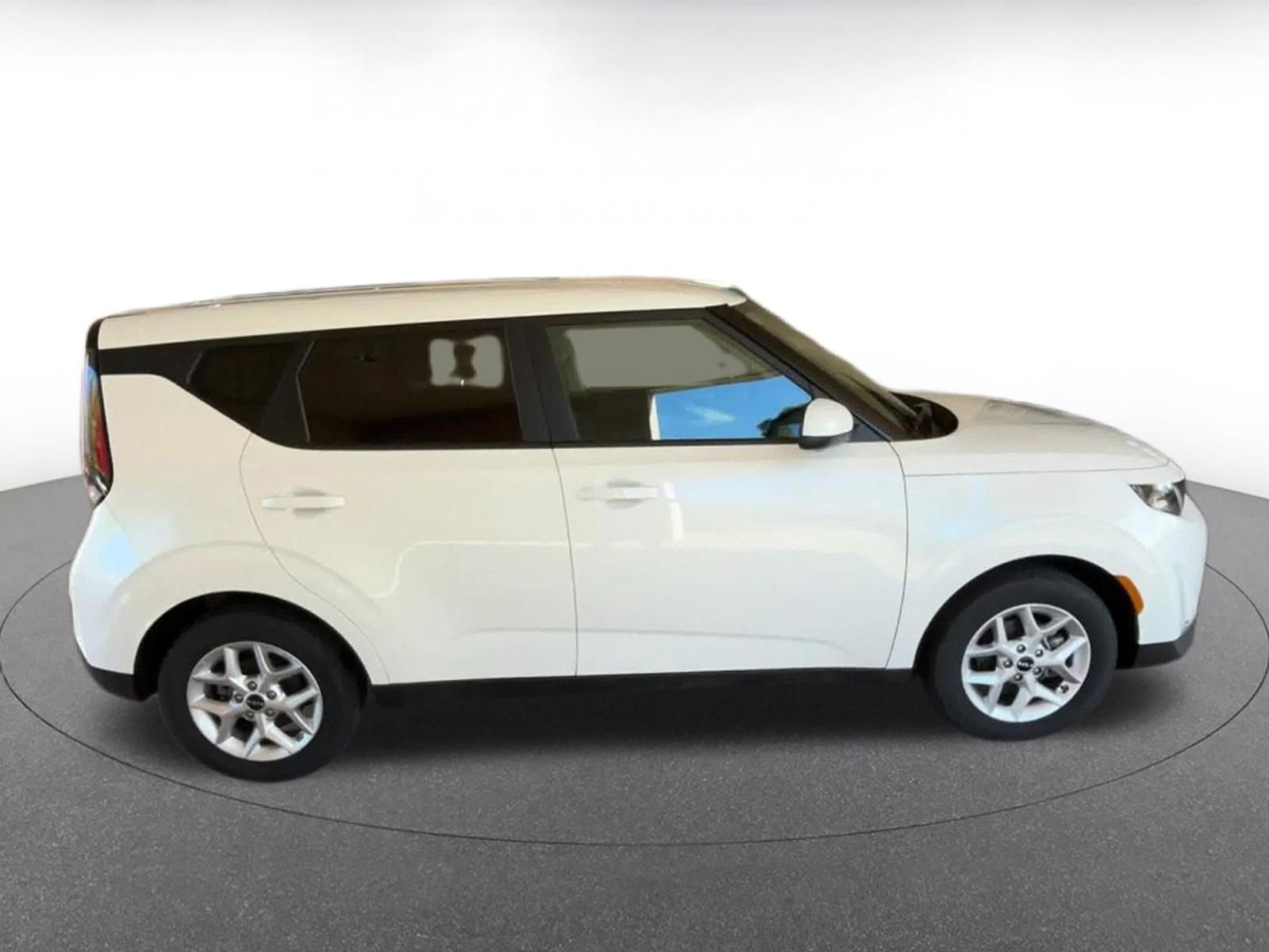 Thumbnail: 2025 Kia Soul - 16