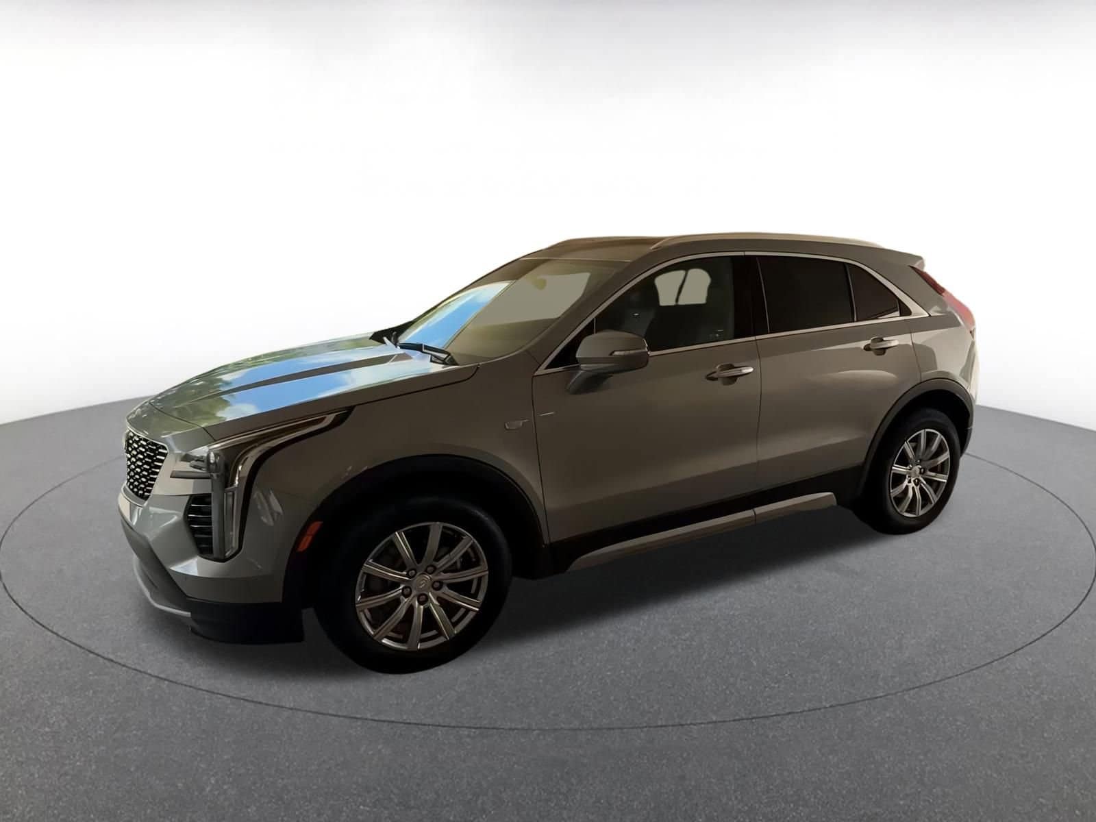 Thumbnail: 2023 Cadillac XT4 - 8