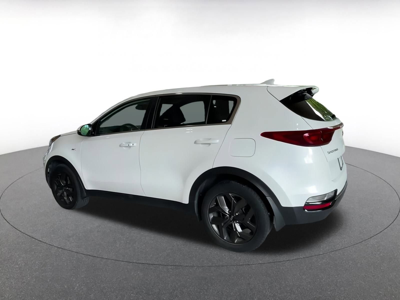 Thumbnail: 2022 Kia Sportage - 10