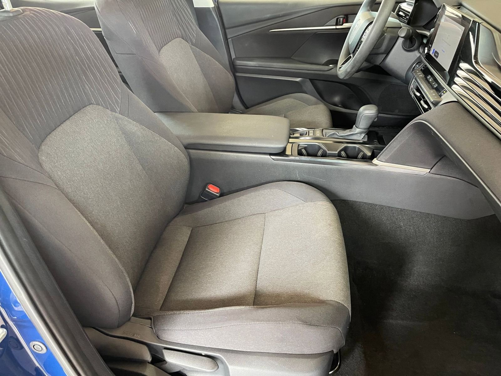 Thumbnail: 2025 Toyota Camry - 35