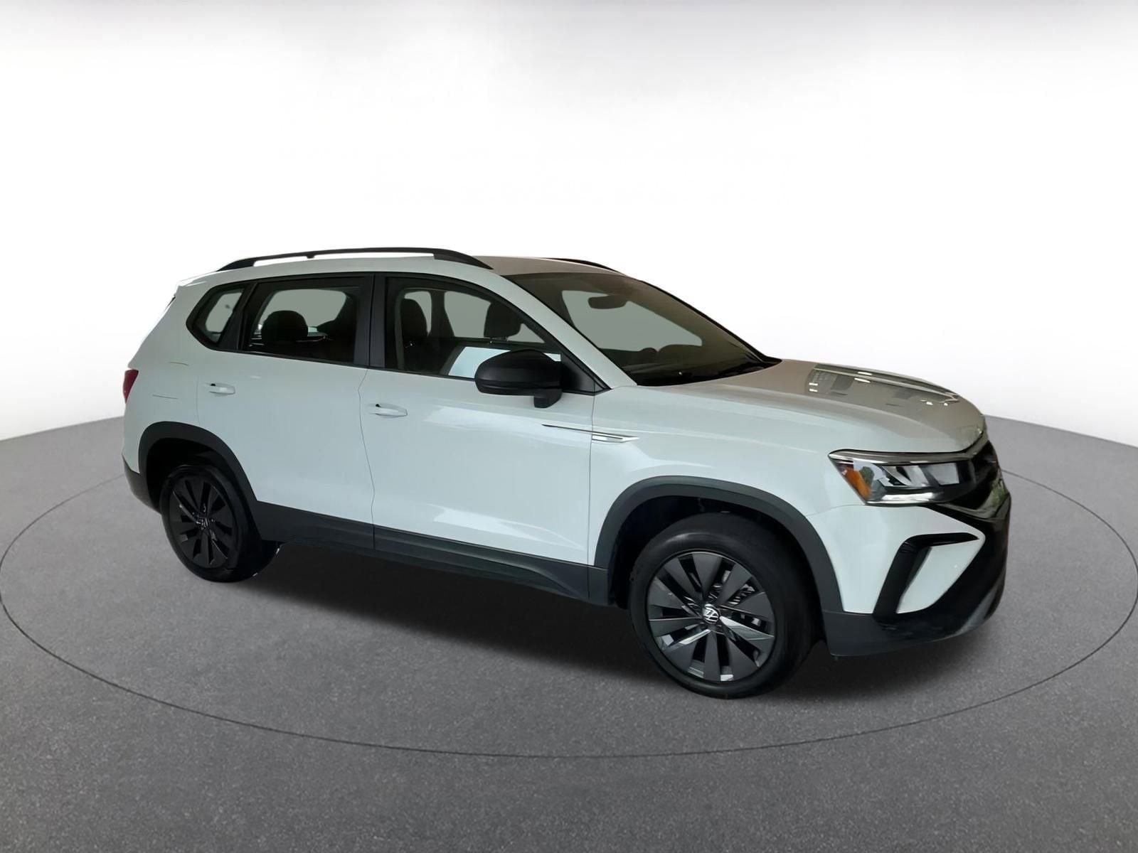 2024 Volkswagen Taos S 2