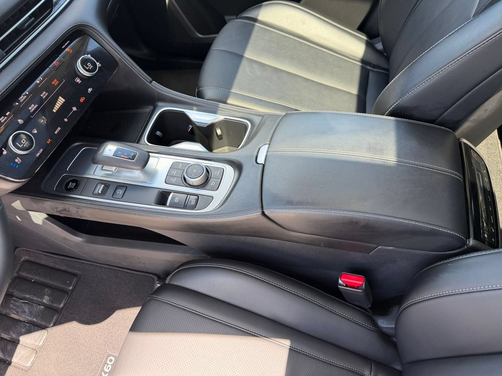 Thumbnail: 2026 INFINITI QX60 - 35