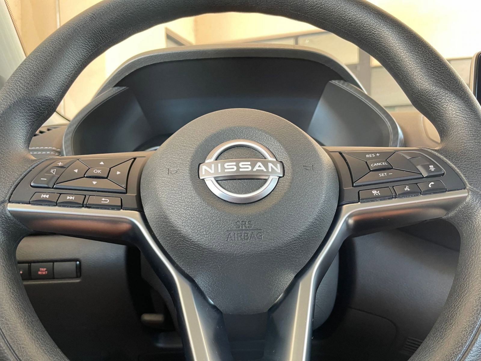 Thumbnail: 2025 Nissan Sentra - 27