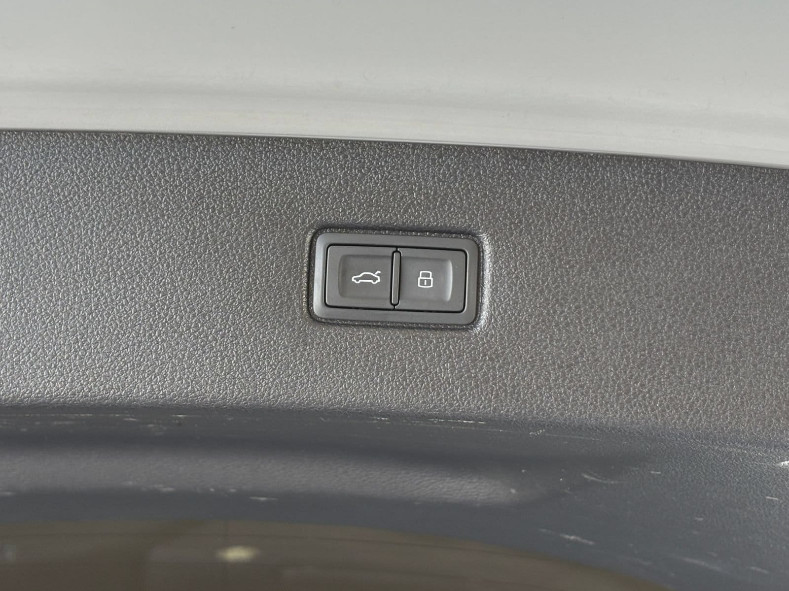 Thumbnail: 2022 Audi Q7 - 24