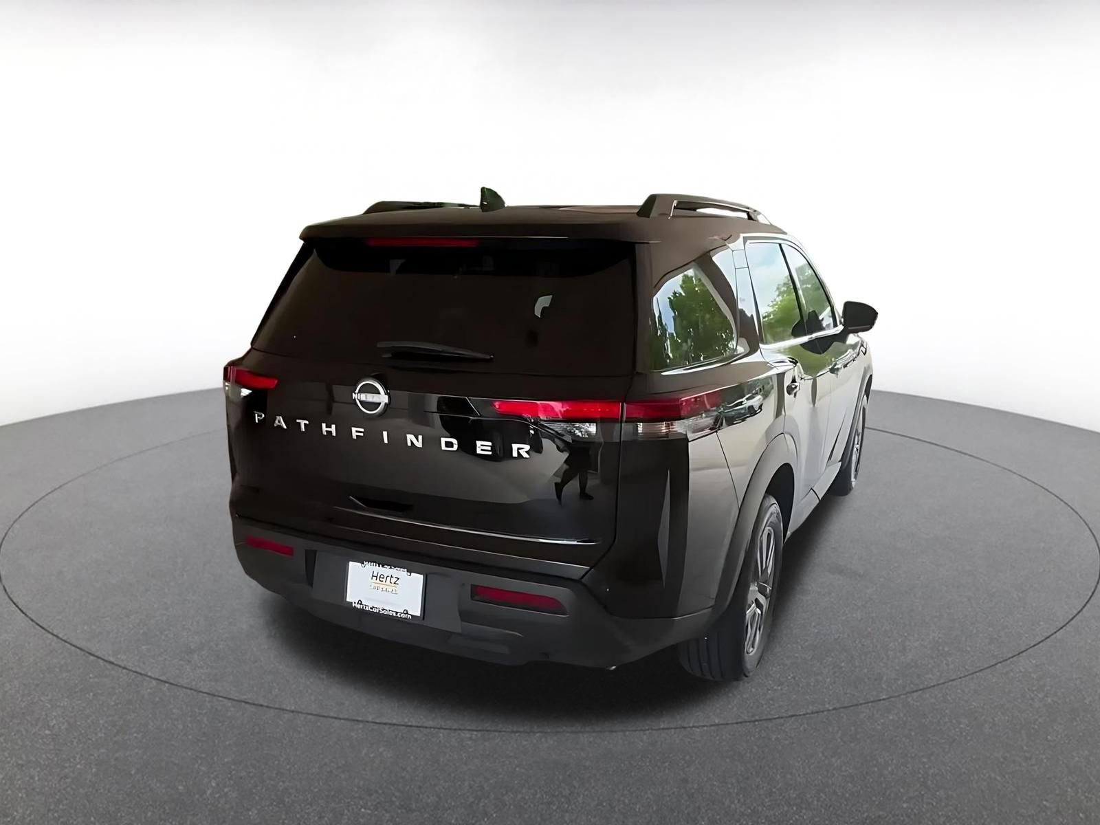 Thumbnail: 2025 Nissan Pathfinder - 14