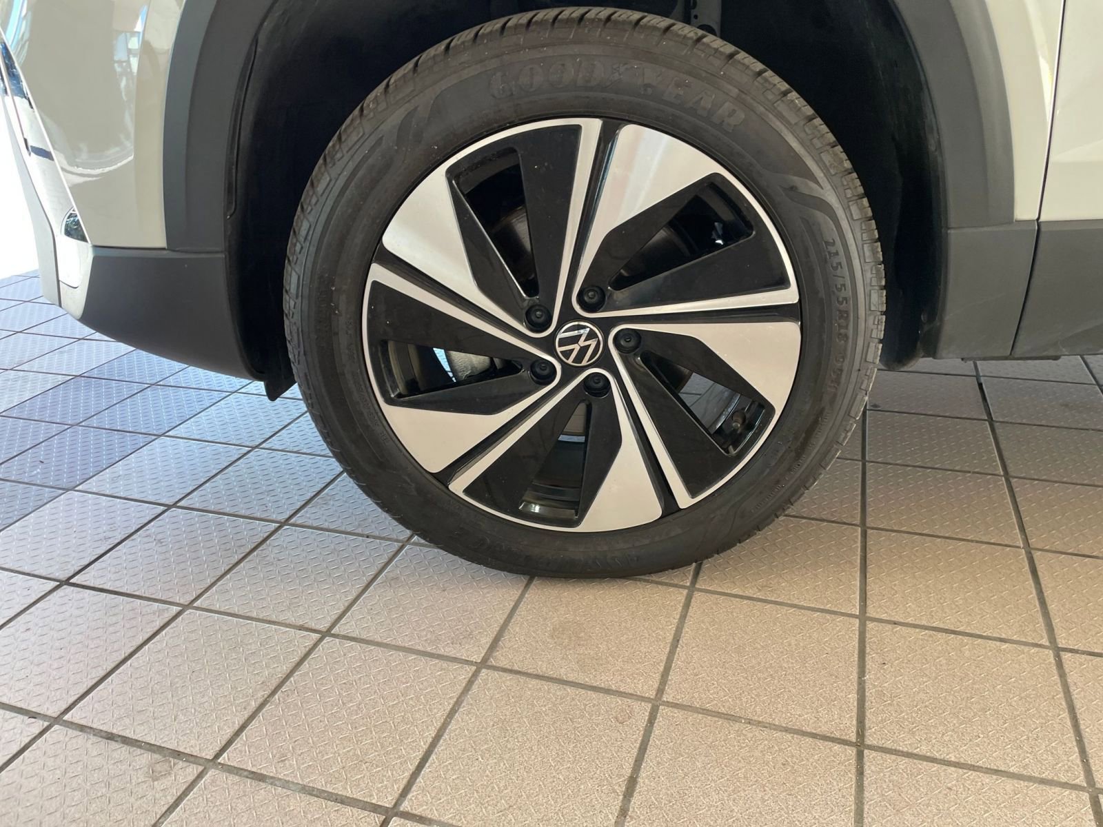 Thumbnail: 2025 Volkswagen Taos - 24