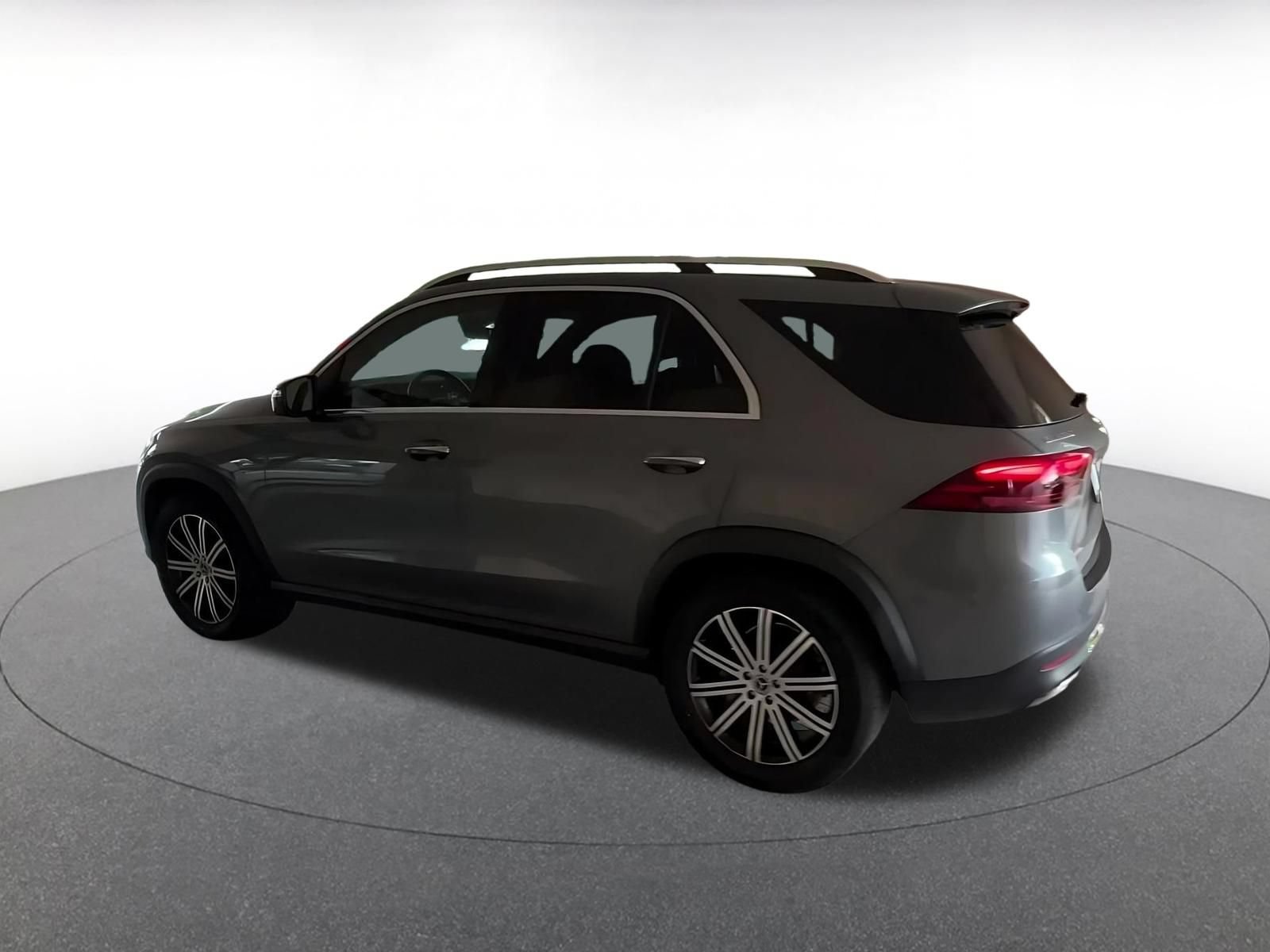 Thumbnail: 2026 Mercedes-Benz GLE - 10