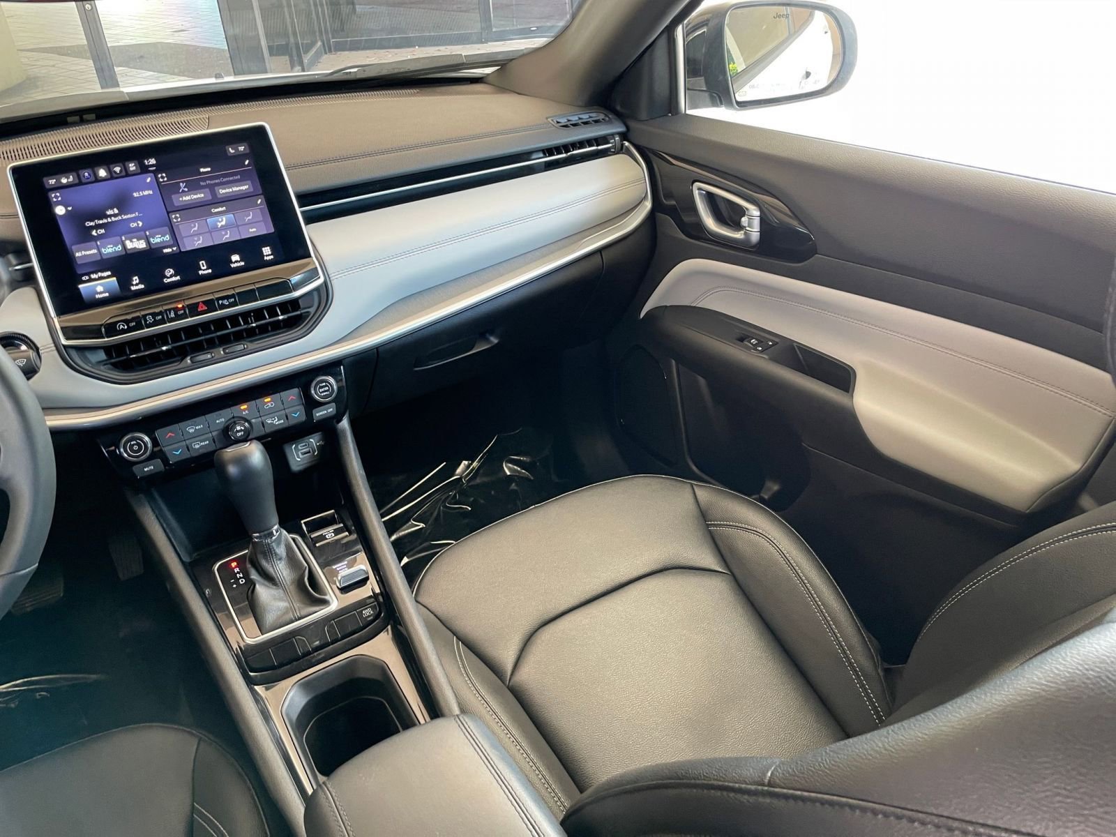 Thumbnail: 2025 Jeep Compass - 35