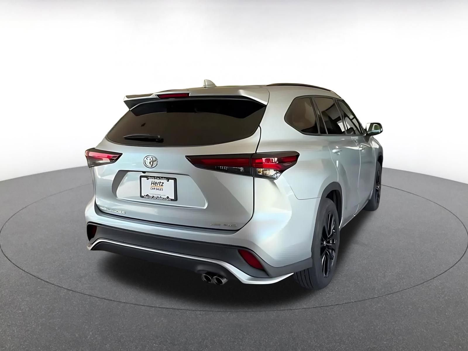 Thumbnail: 2025 Toyota Highlander - 15