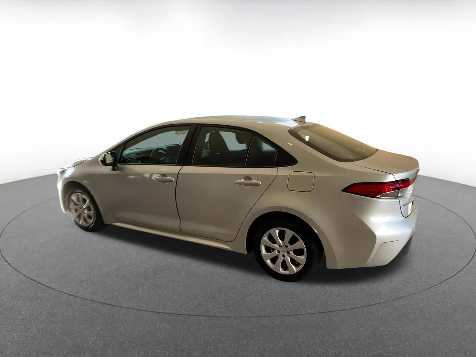 Thumbnail: 2025 Toyota Corolla - 10