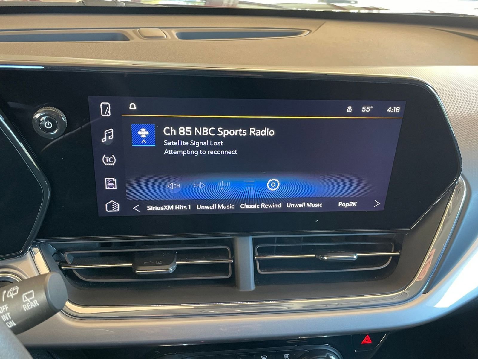 Thumbnail: 2025 Chevrolet Trax - 21