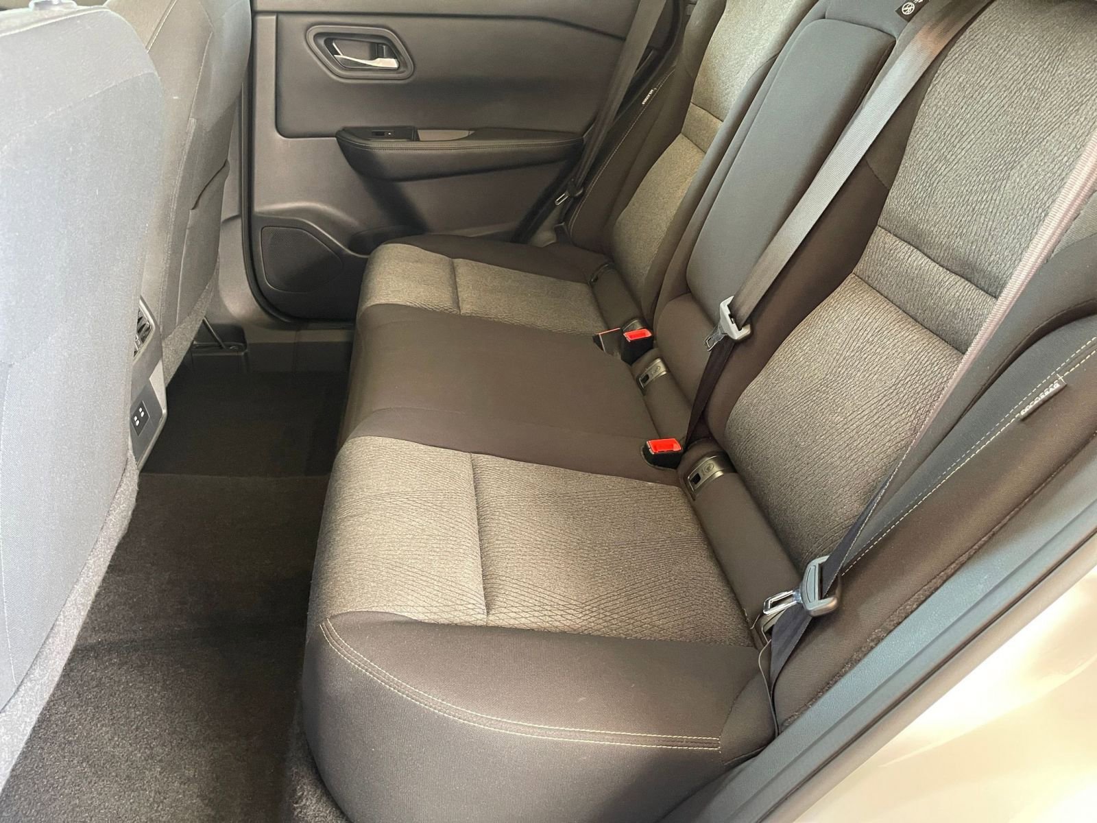 Thumbnail: 2025 Nissan Rogue - 28