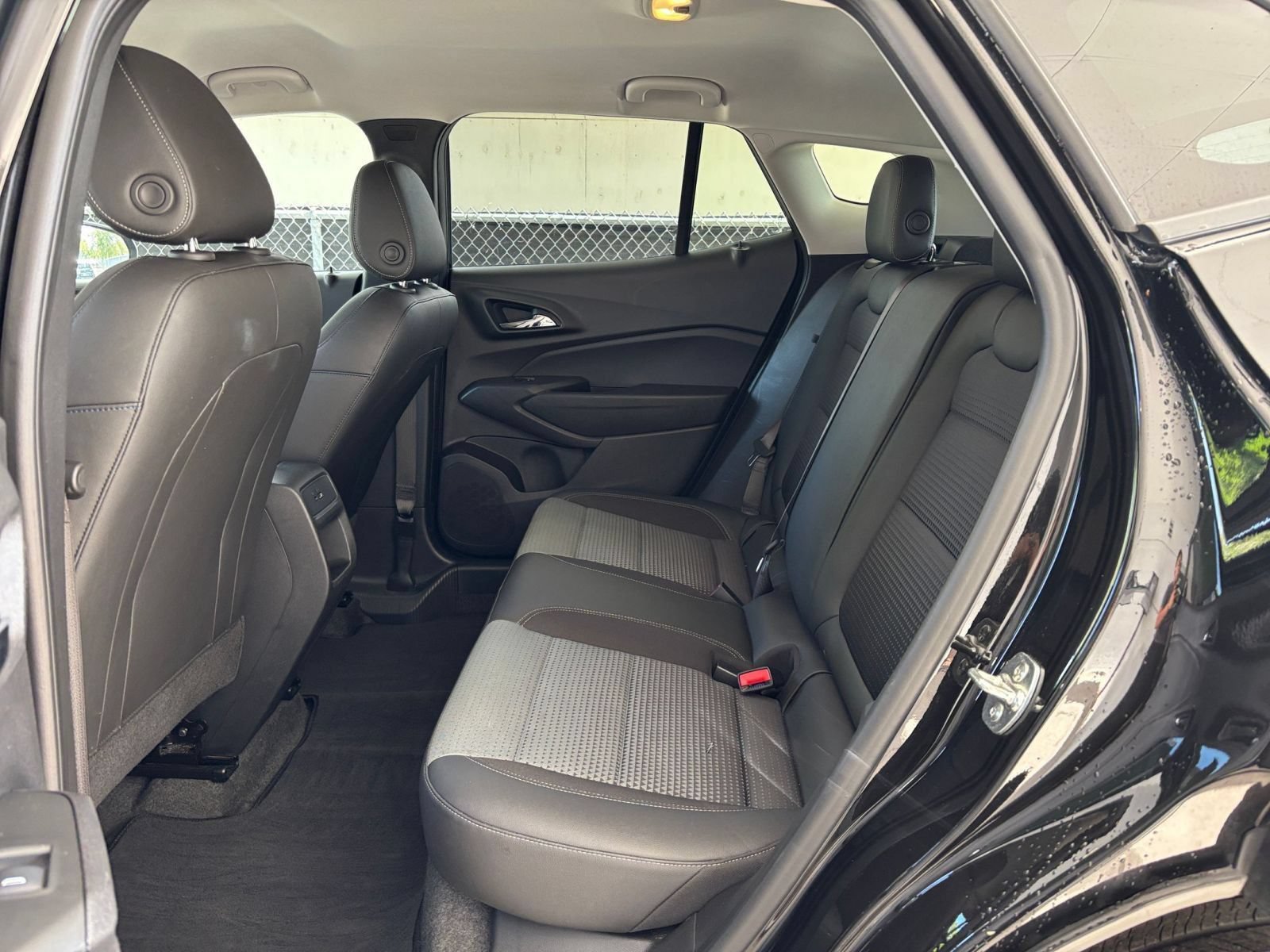 Thumbnail: 2025 Chevrolet Trax - 25