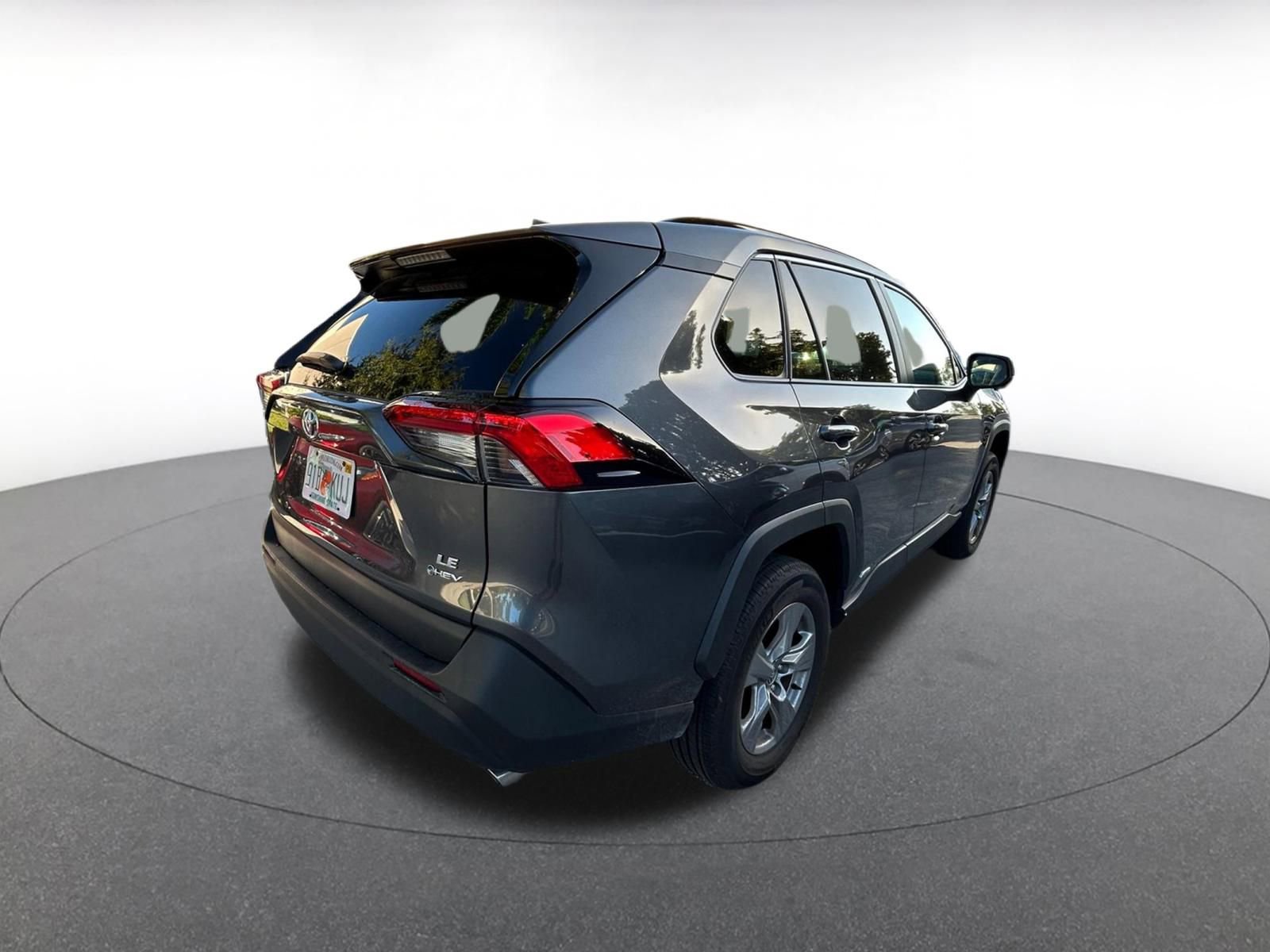 Thumbnail: 2025 Toyota RAV4 - 21