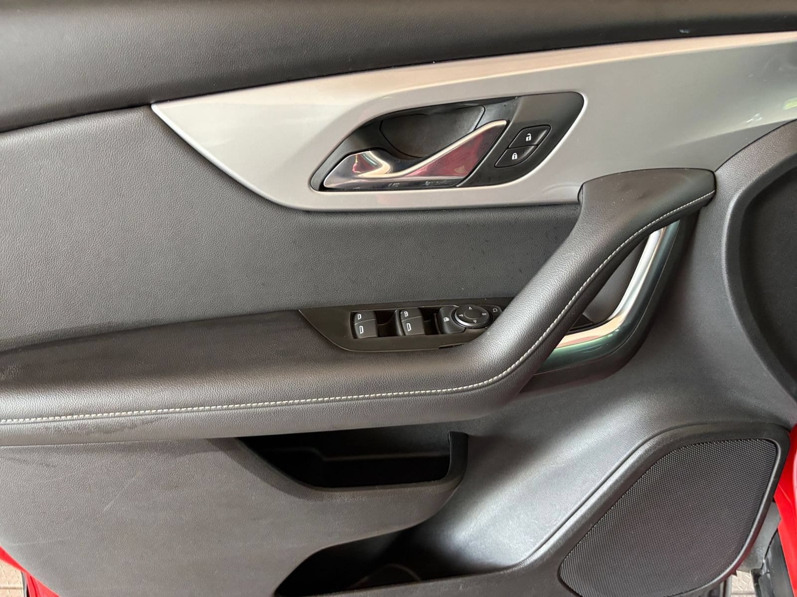 Thumbnail: 2025 Chevrolet Blazer - 18