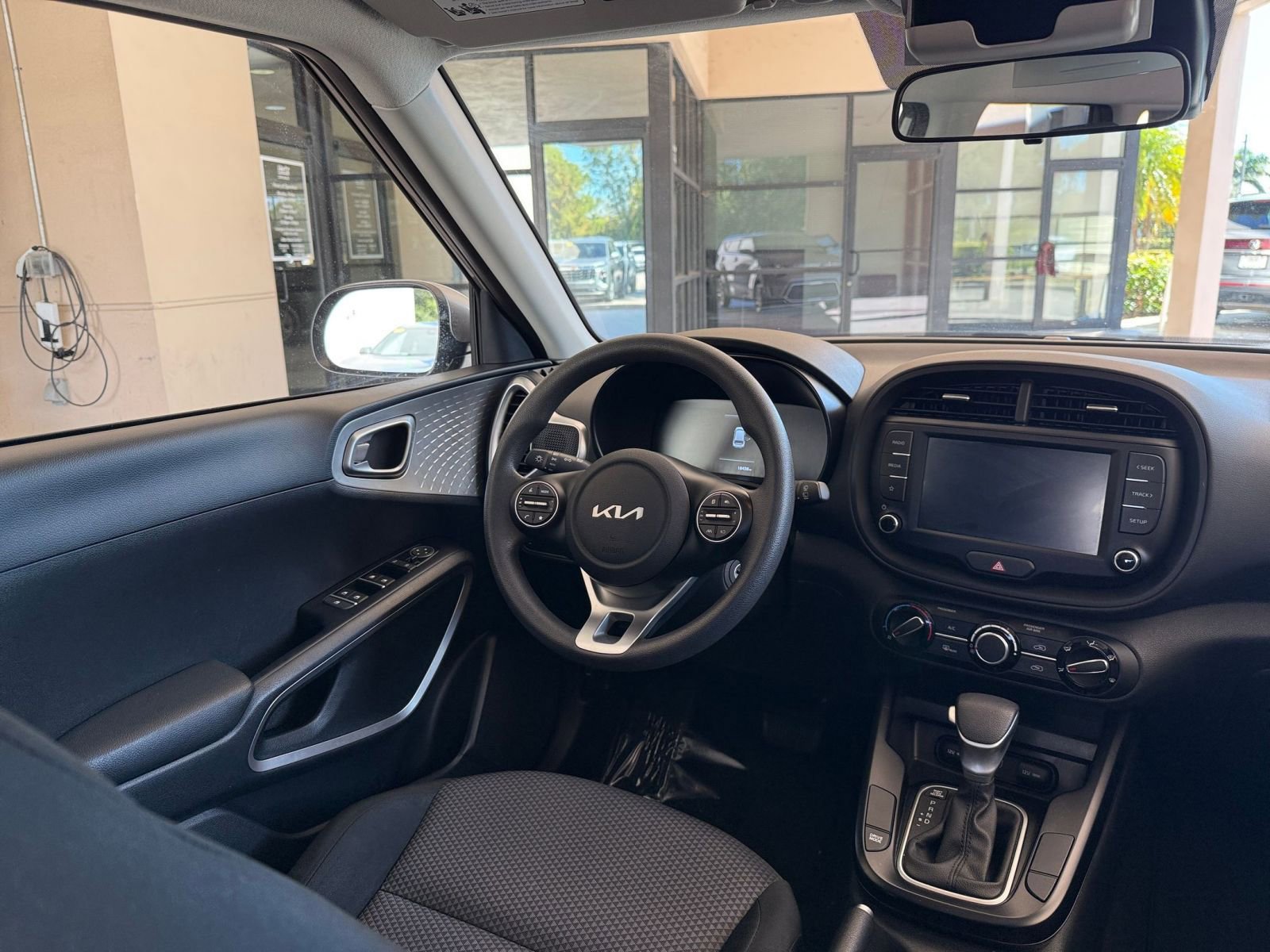 Thumbnail: 2025 Kia Soul - 28