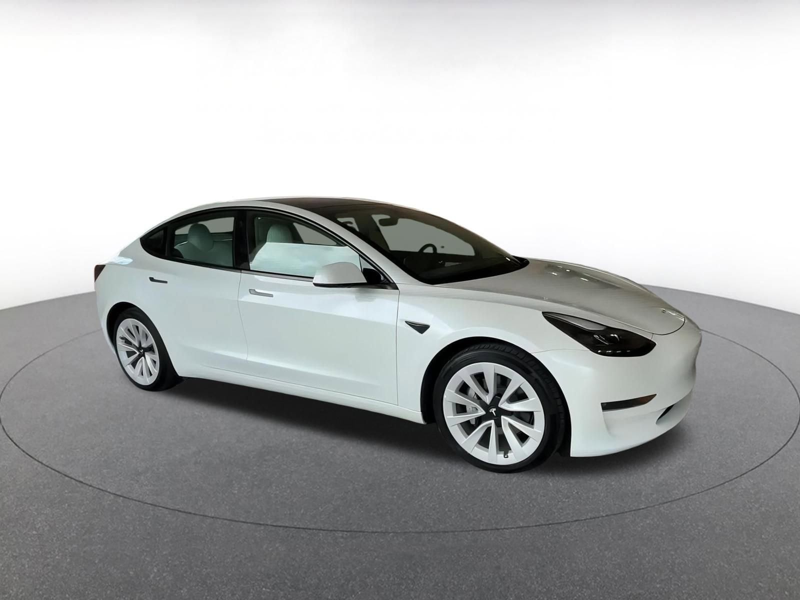 2022 Tesla Model 3 Long Range 2