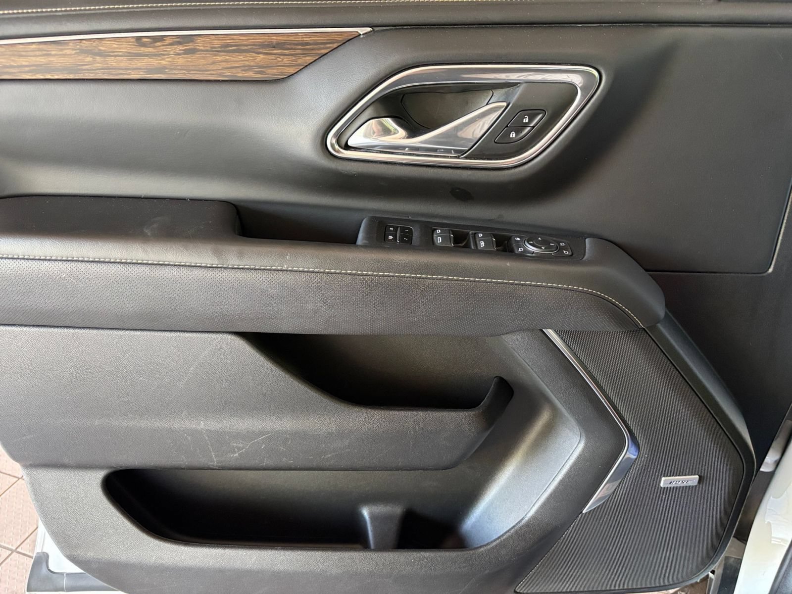 Thumbnail: 2023 Chevrolet Suburban - 20