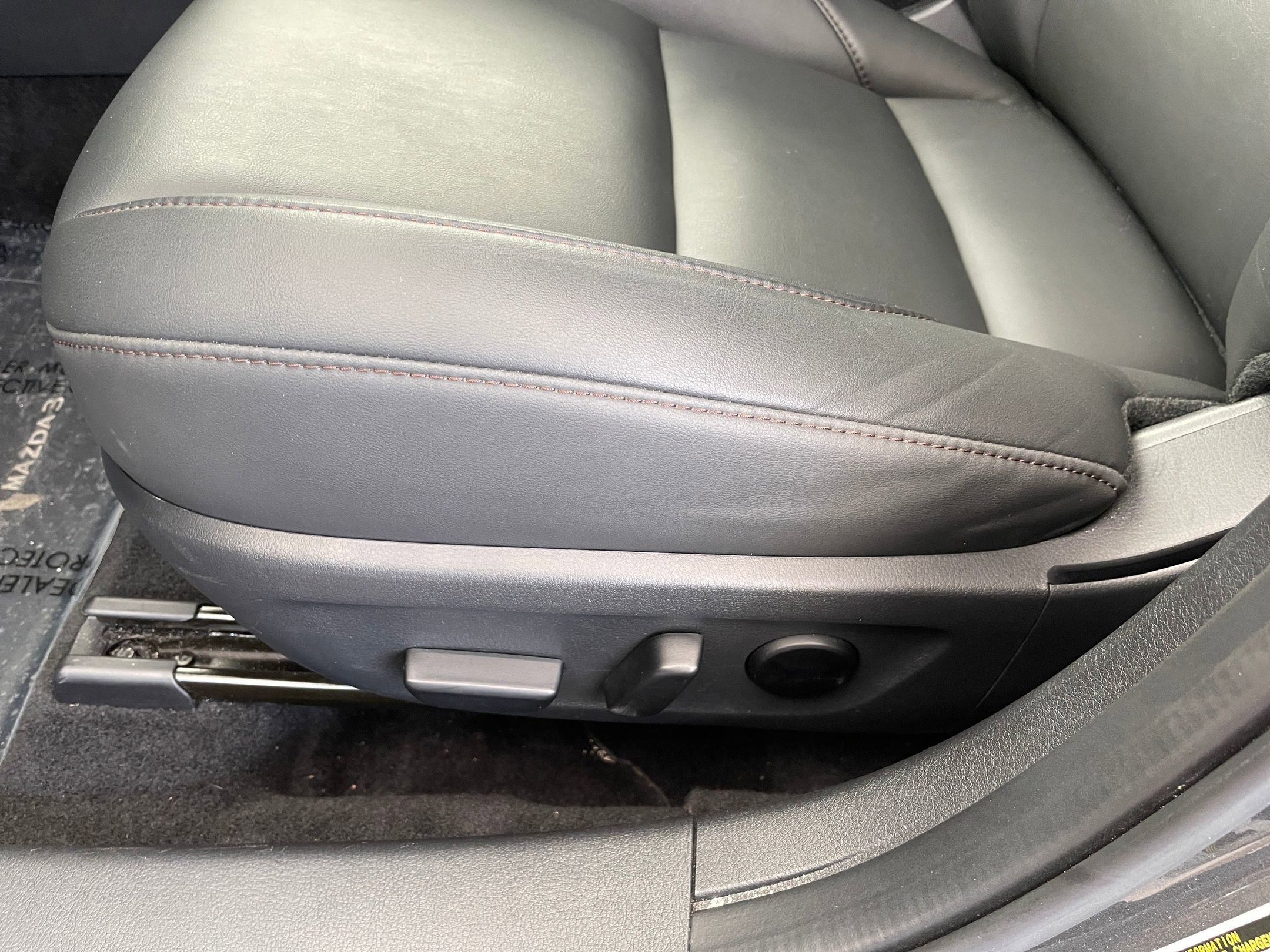 Thumbnail: 2025 Mazda Mazda3 - 23