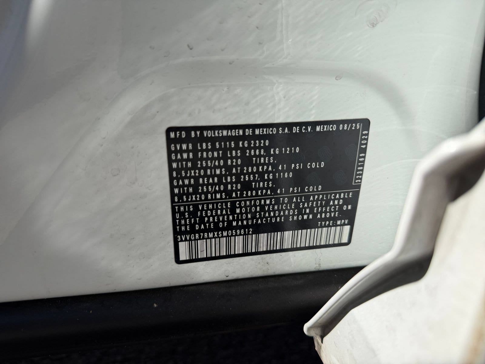 Thumbnail: 2025 Volkswagen Tiguan - 21