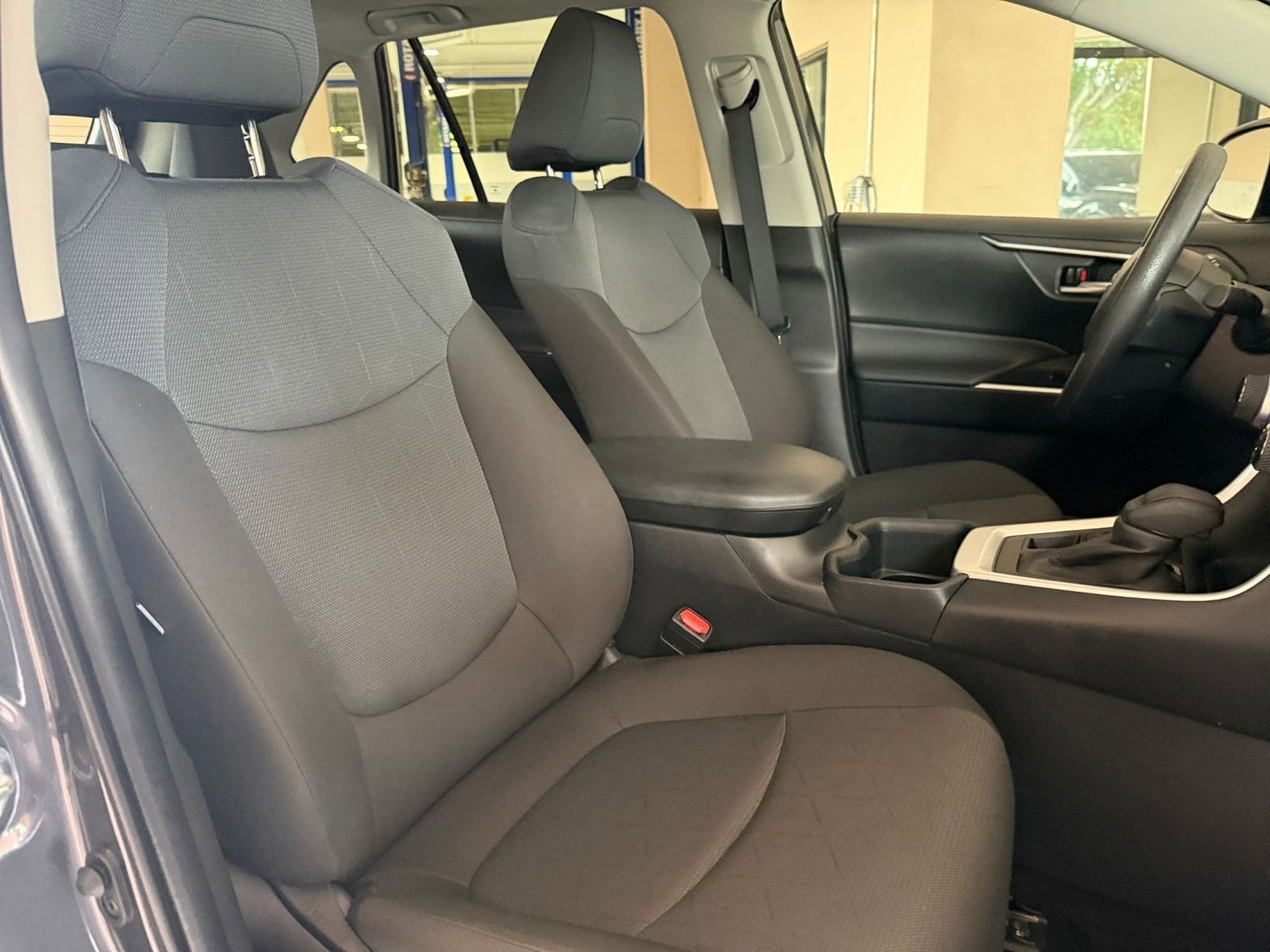 Thumbnail: 2025 Toyota RAV4 - 30