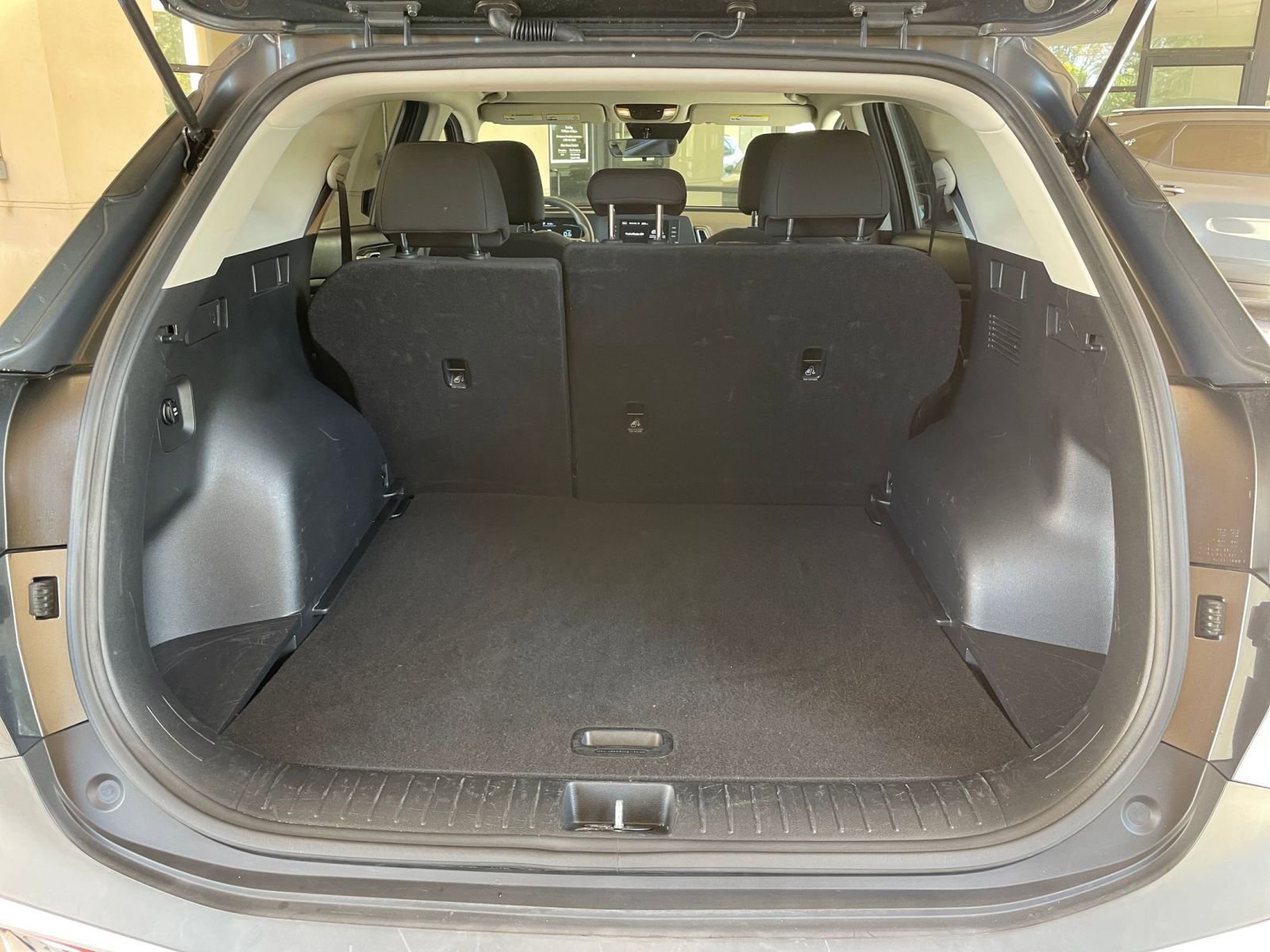 Thumbnail: 2025 Kia Sportage - 30