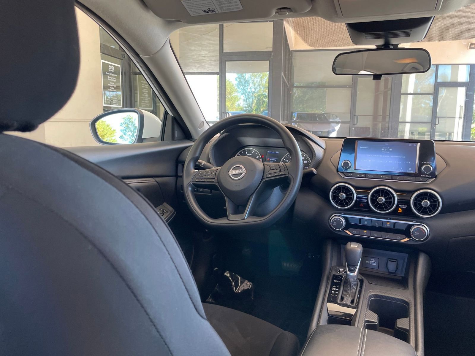 Thumbnail: 2025 Nissan Sentra - 28