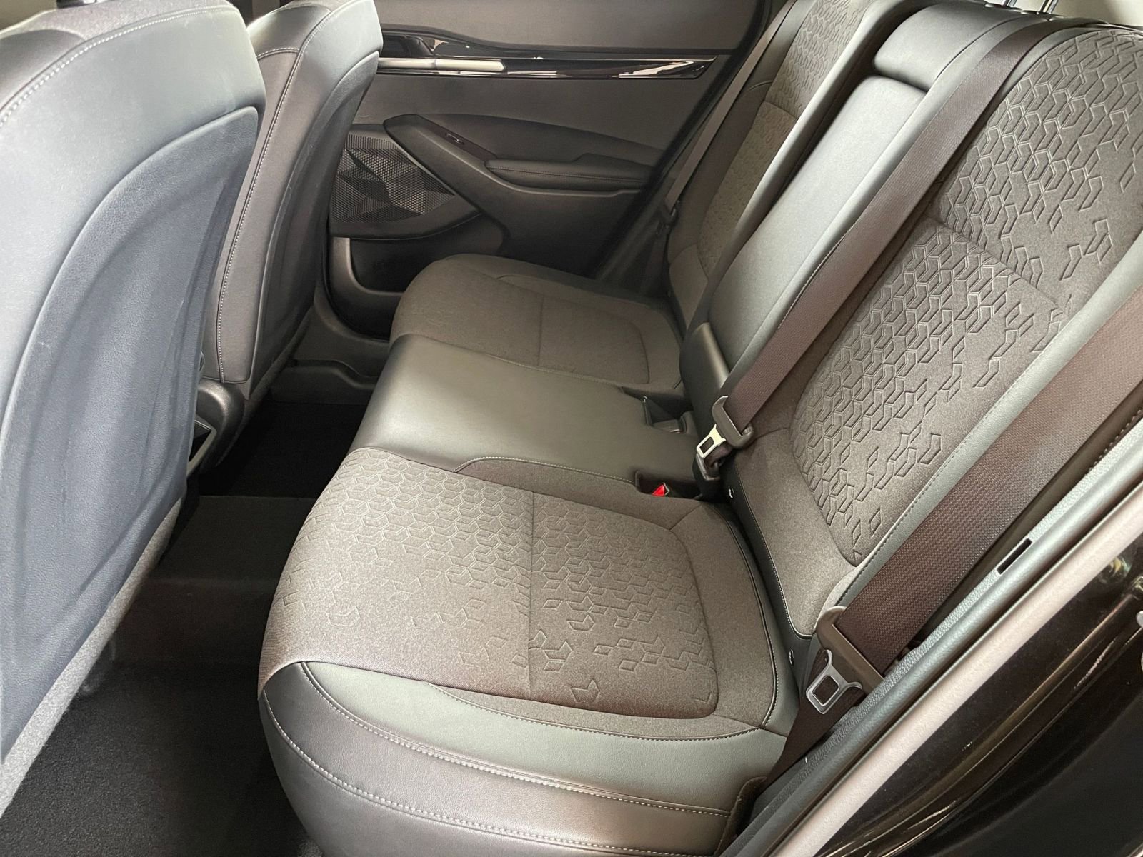 Thumbnail: 2025 Kia Seltos - 27