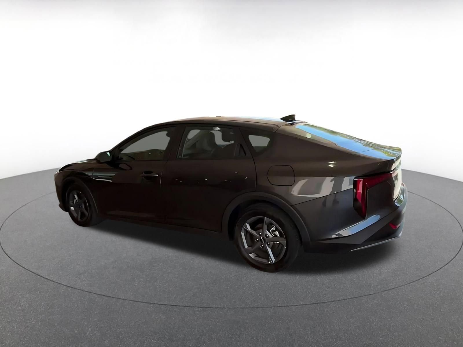 Thumbnail: 2025 Kia K4 - 9