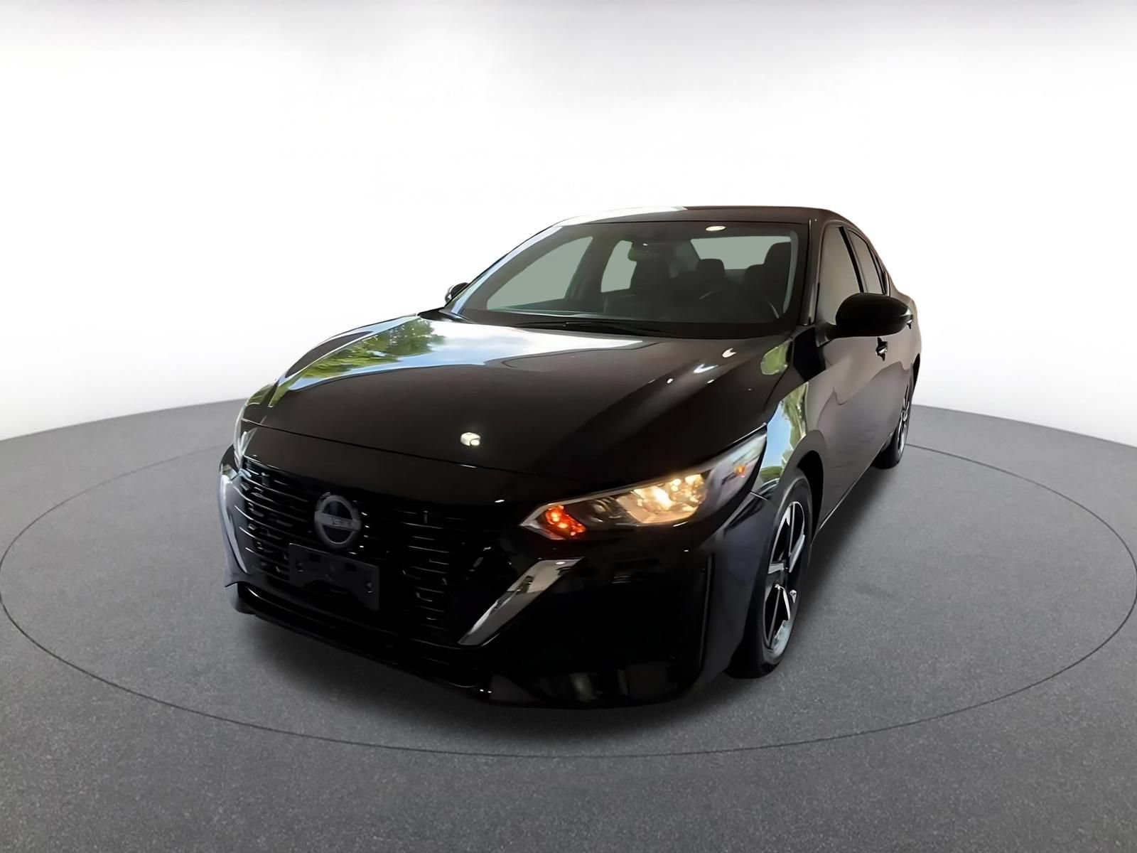 Thumbnail: 2025 Nissan Sentra - 4