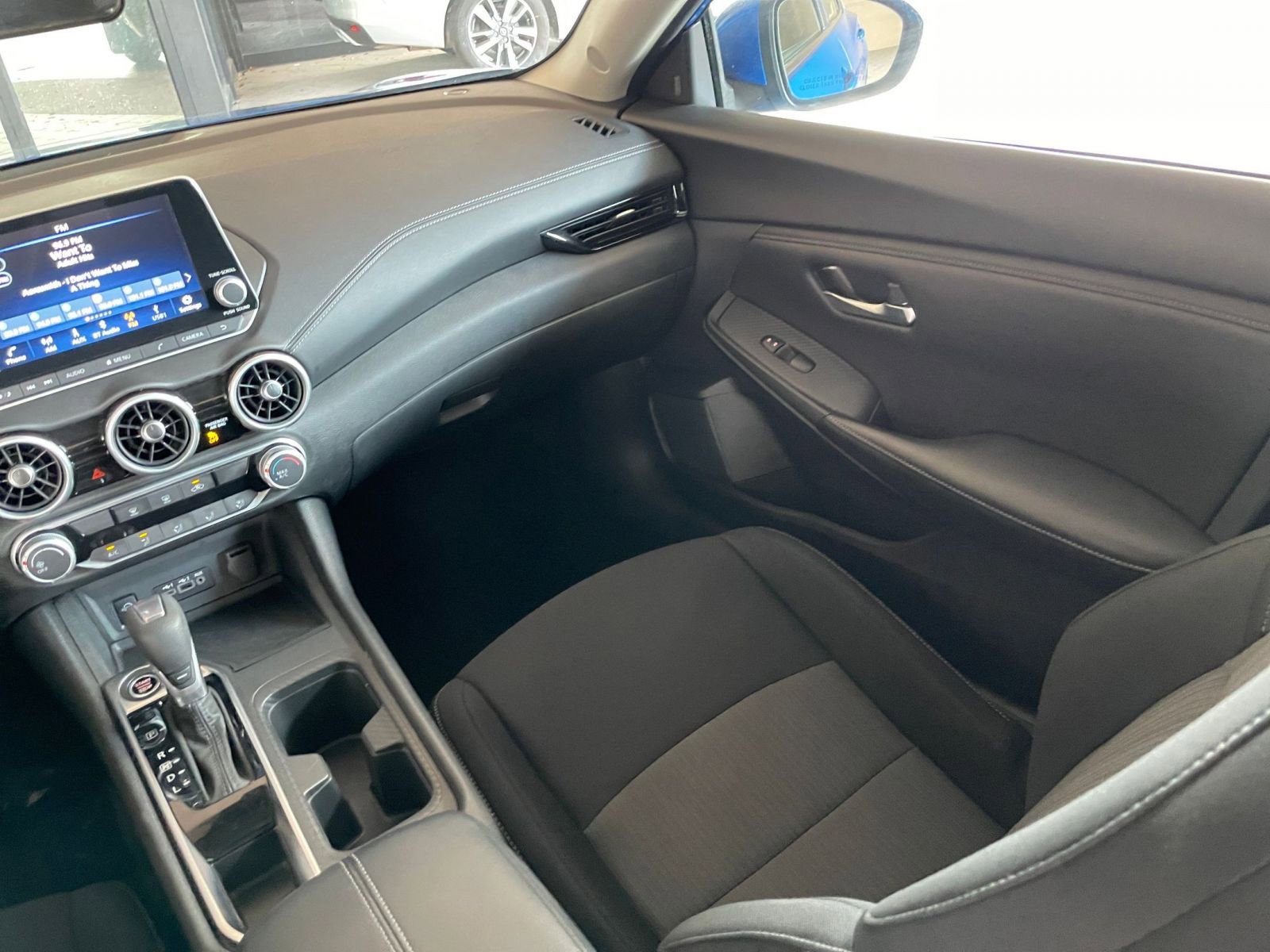 Thumbnail: 2025 Nissan Sentra - 33